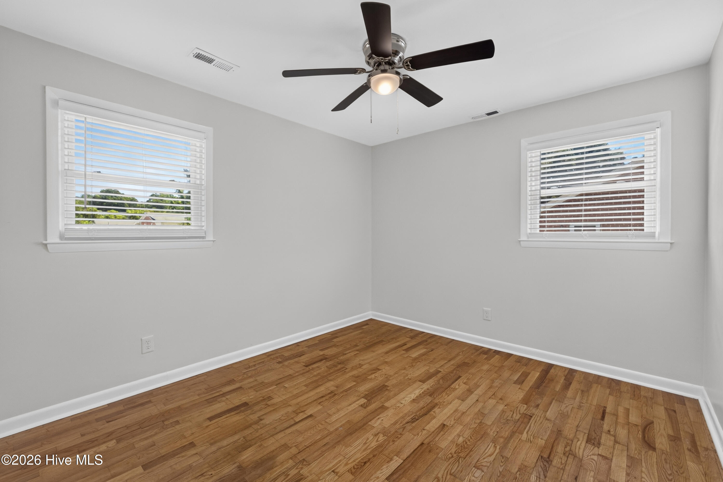 705 Holbrooke Avenue Property Photo 24