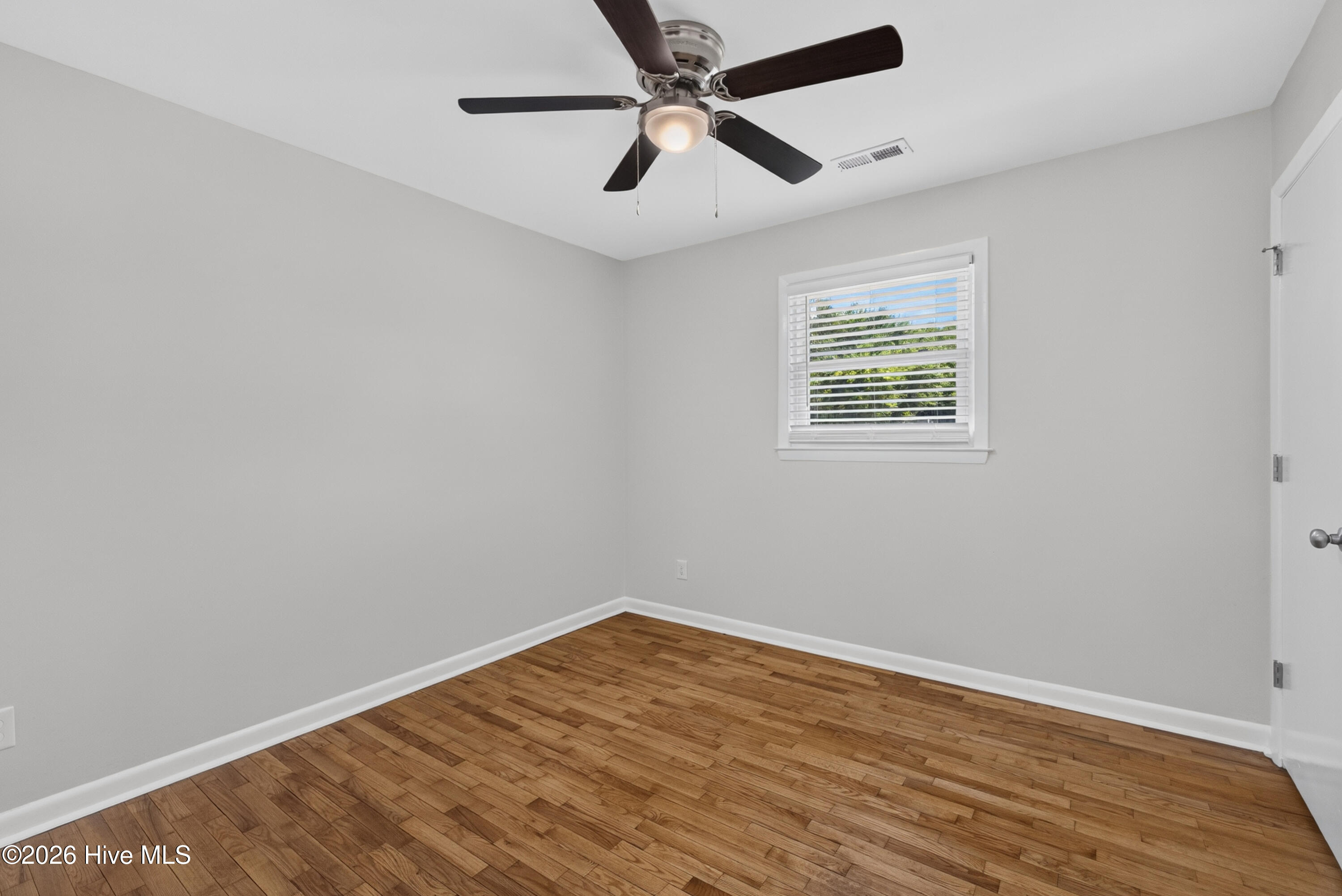 705 Holbrooke Avenue Property Photo 29