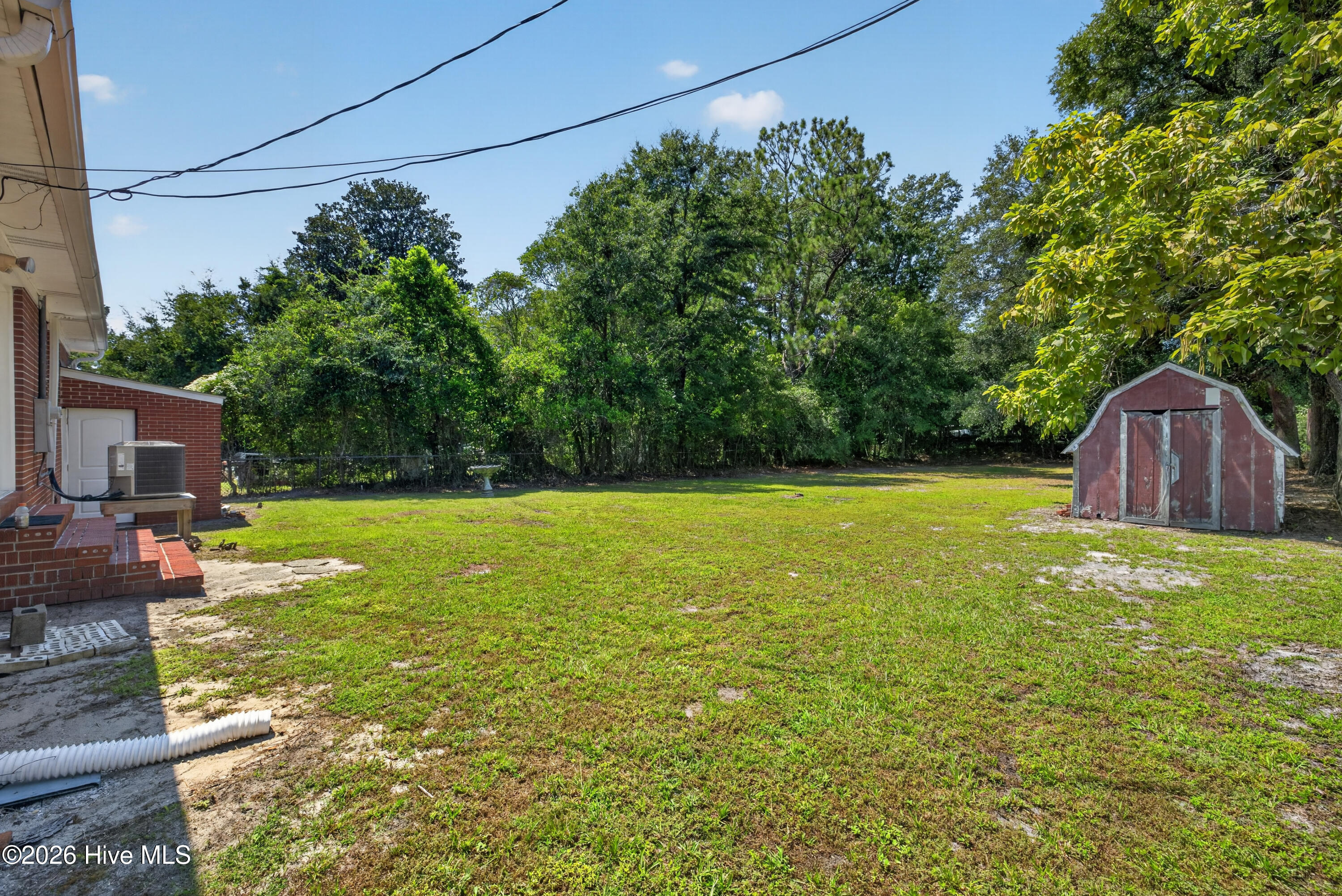 705 Holbrooke Avenue Property Photo 32