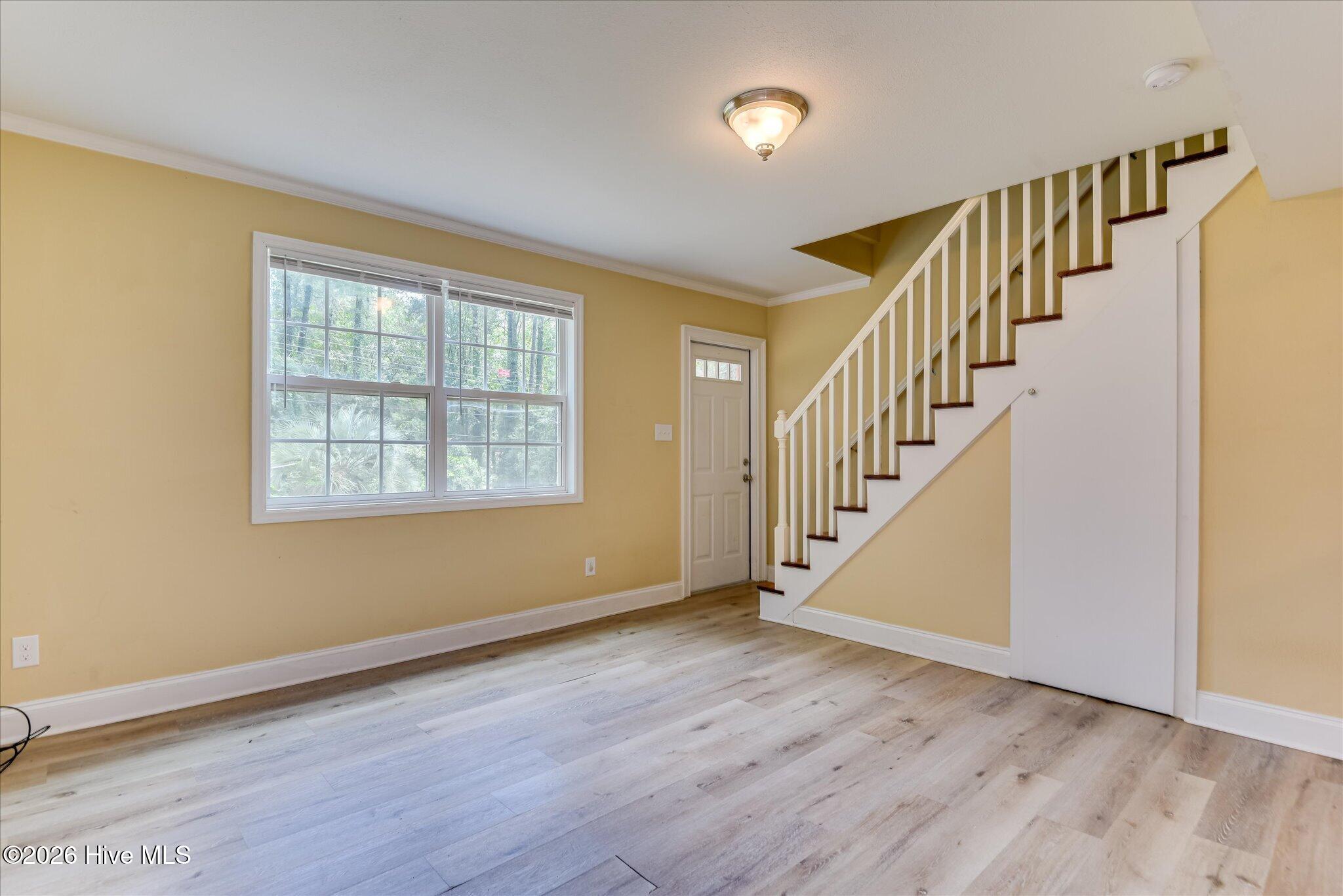 3513 Byron Place Property Photo 5