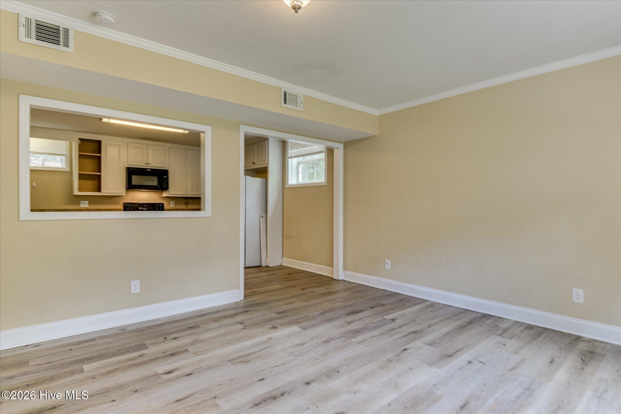 3513 Byron Place Property Photo 8