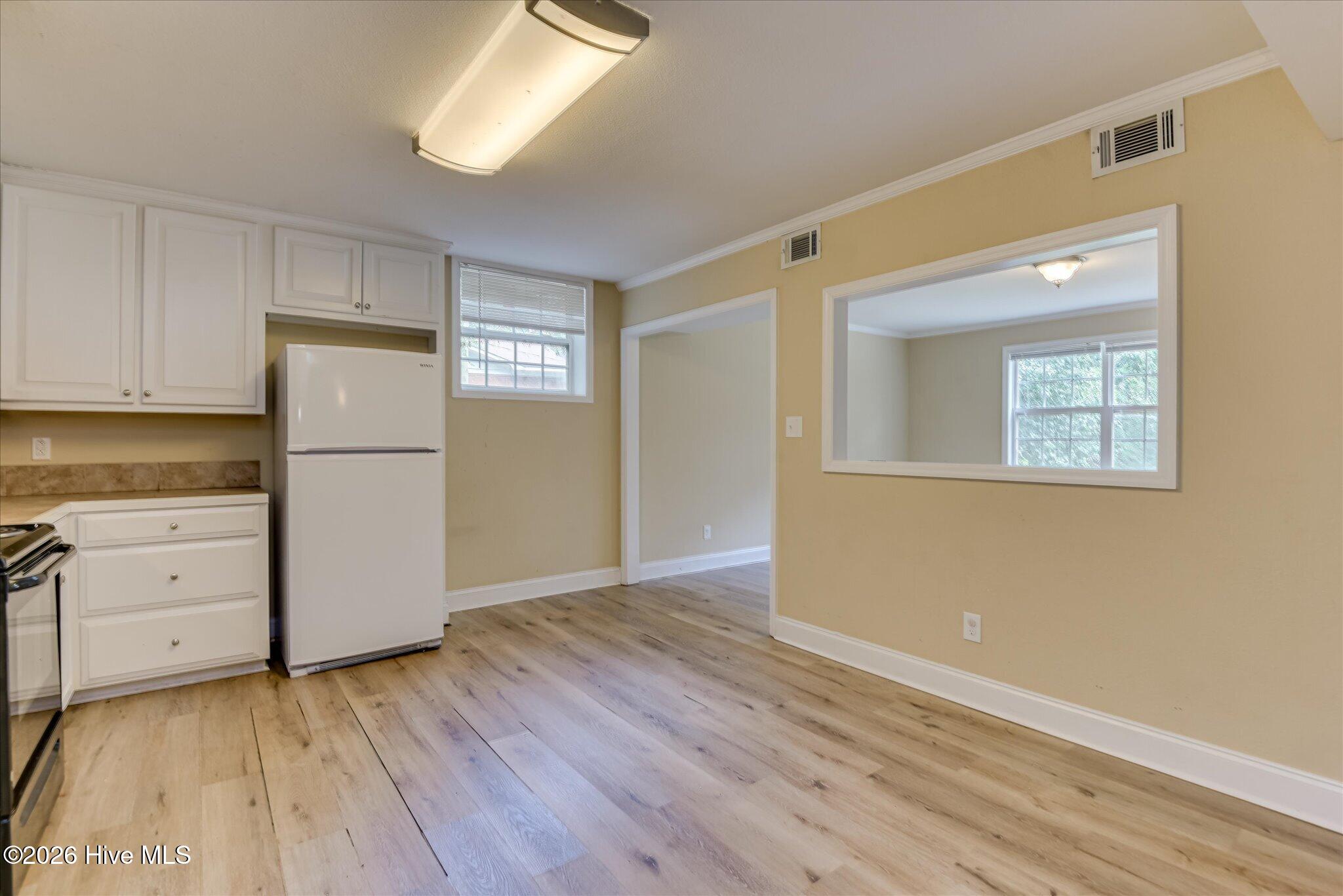 3513 Byron Place Property Photo 10