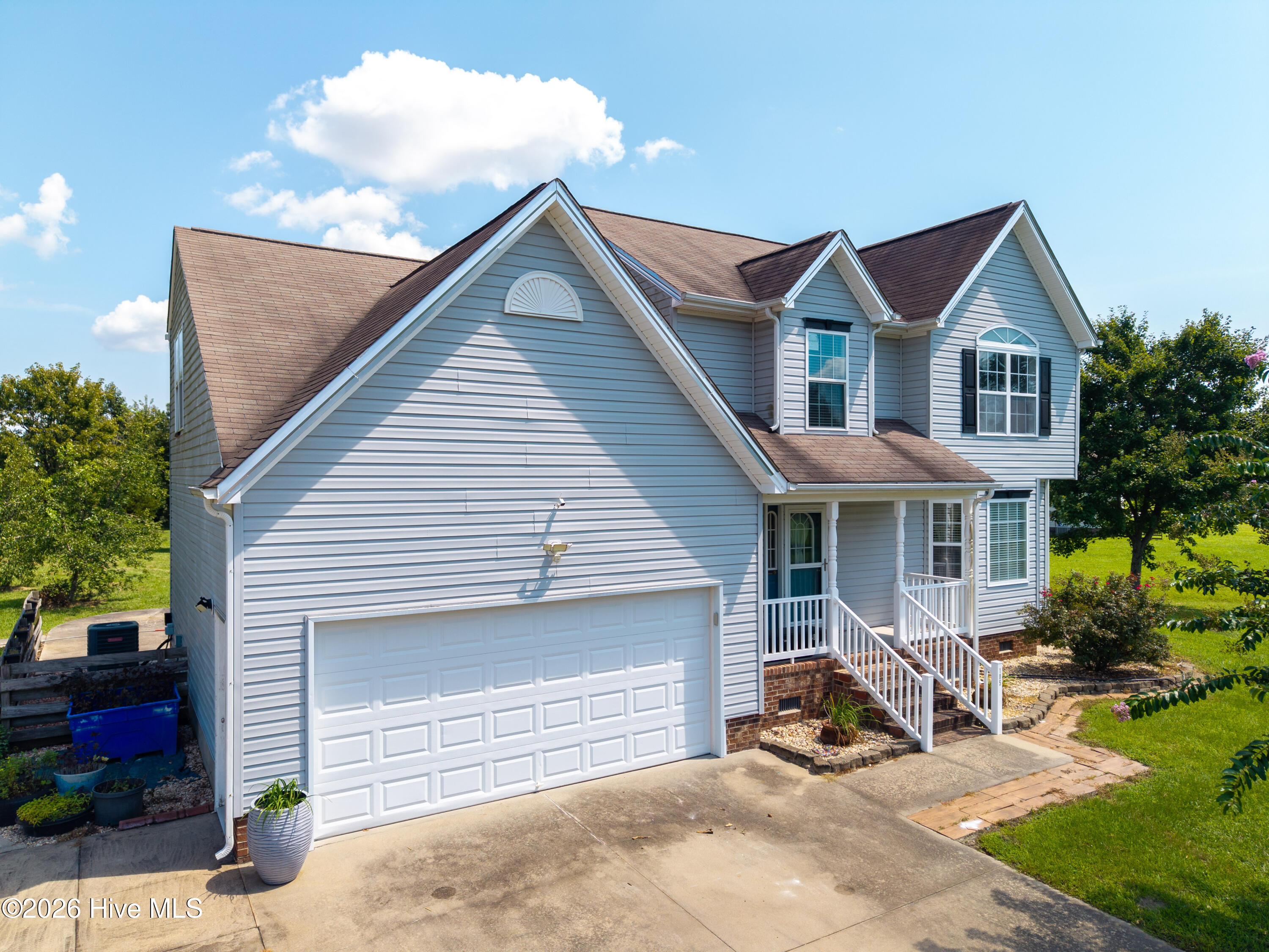 105 Excalibur Court Property Photo 3