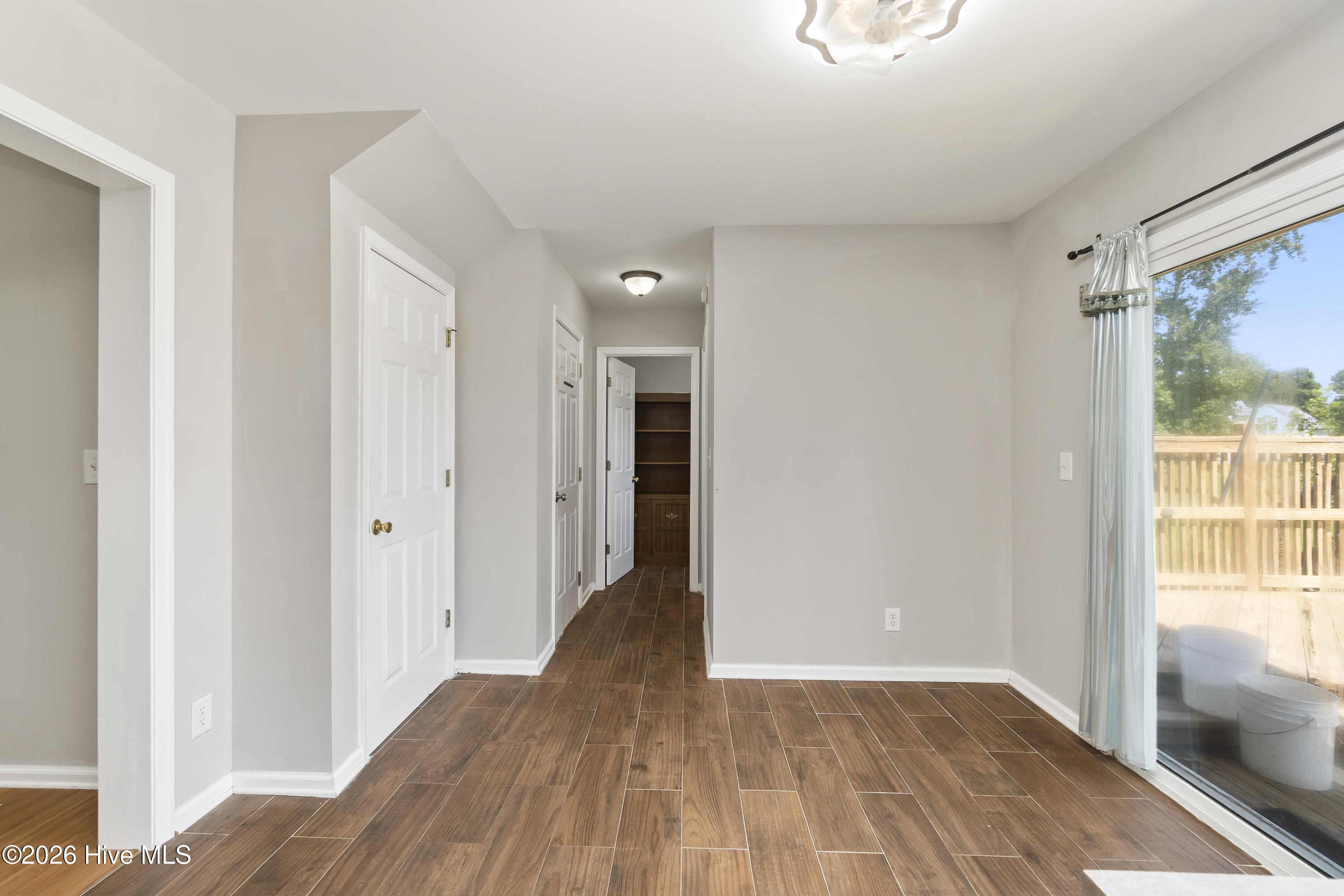 105 Excalibur Court Property Photo 25