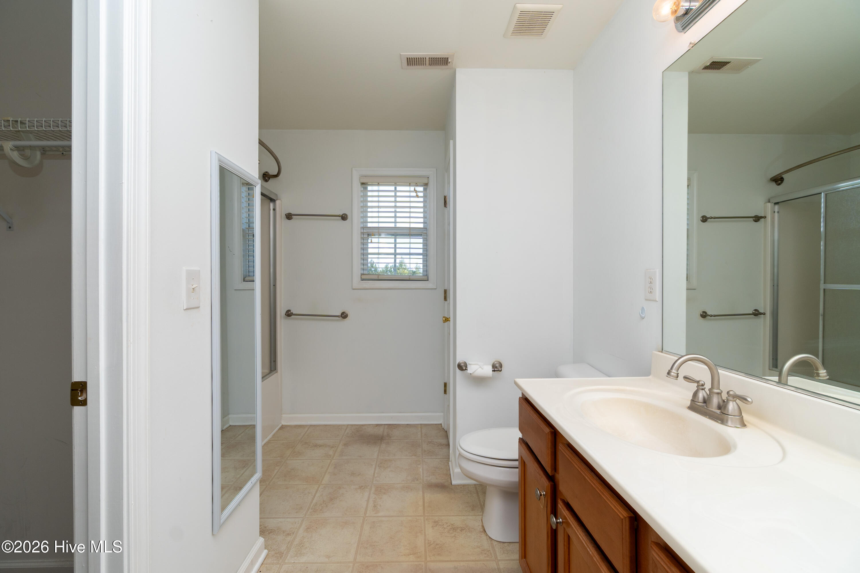 105 Excalibur Court Property Photo 33