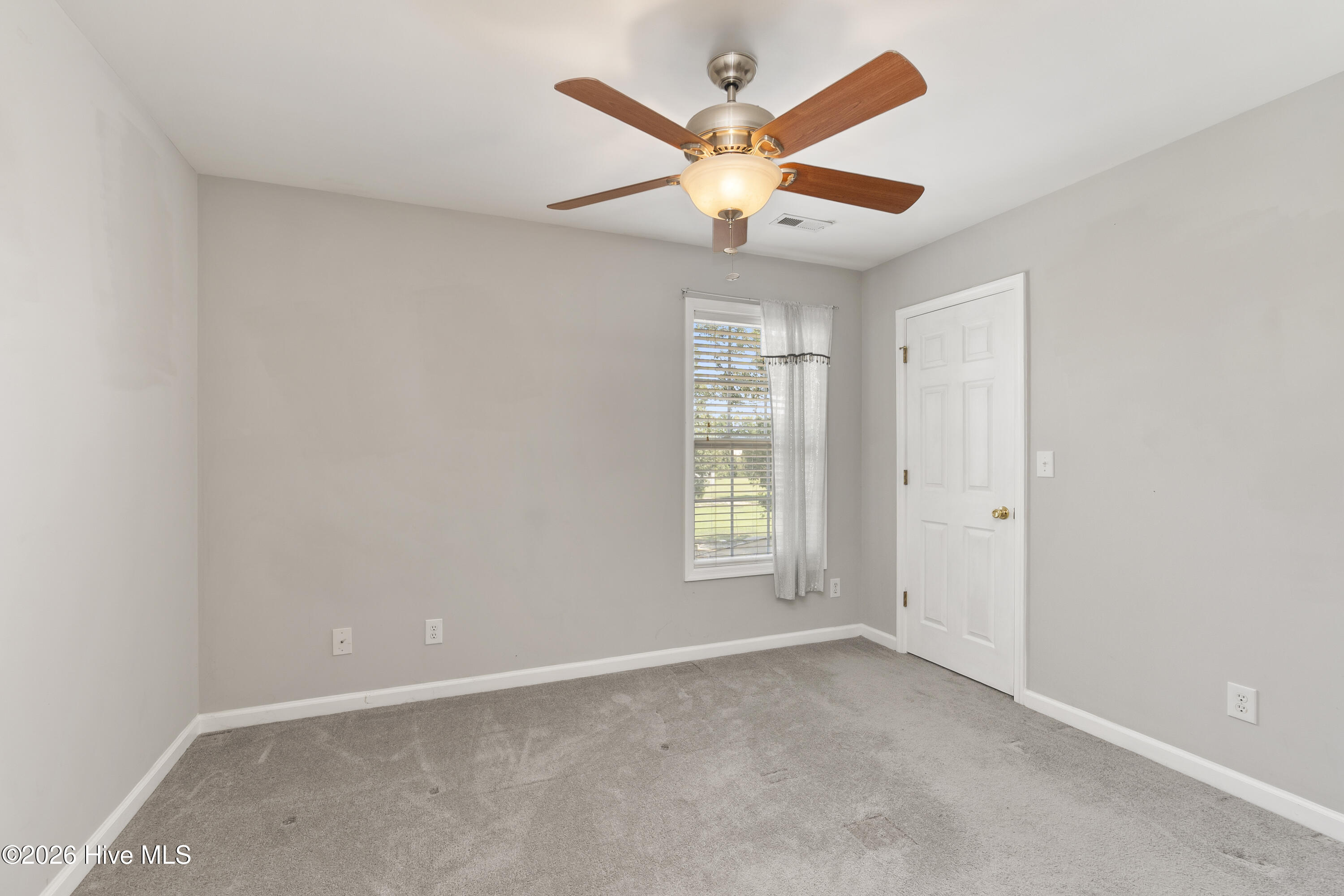 105 Excalibur Court Property Photo 39