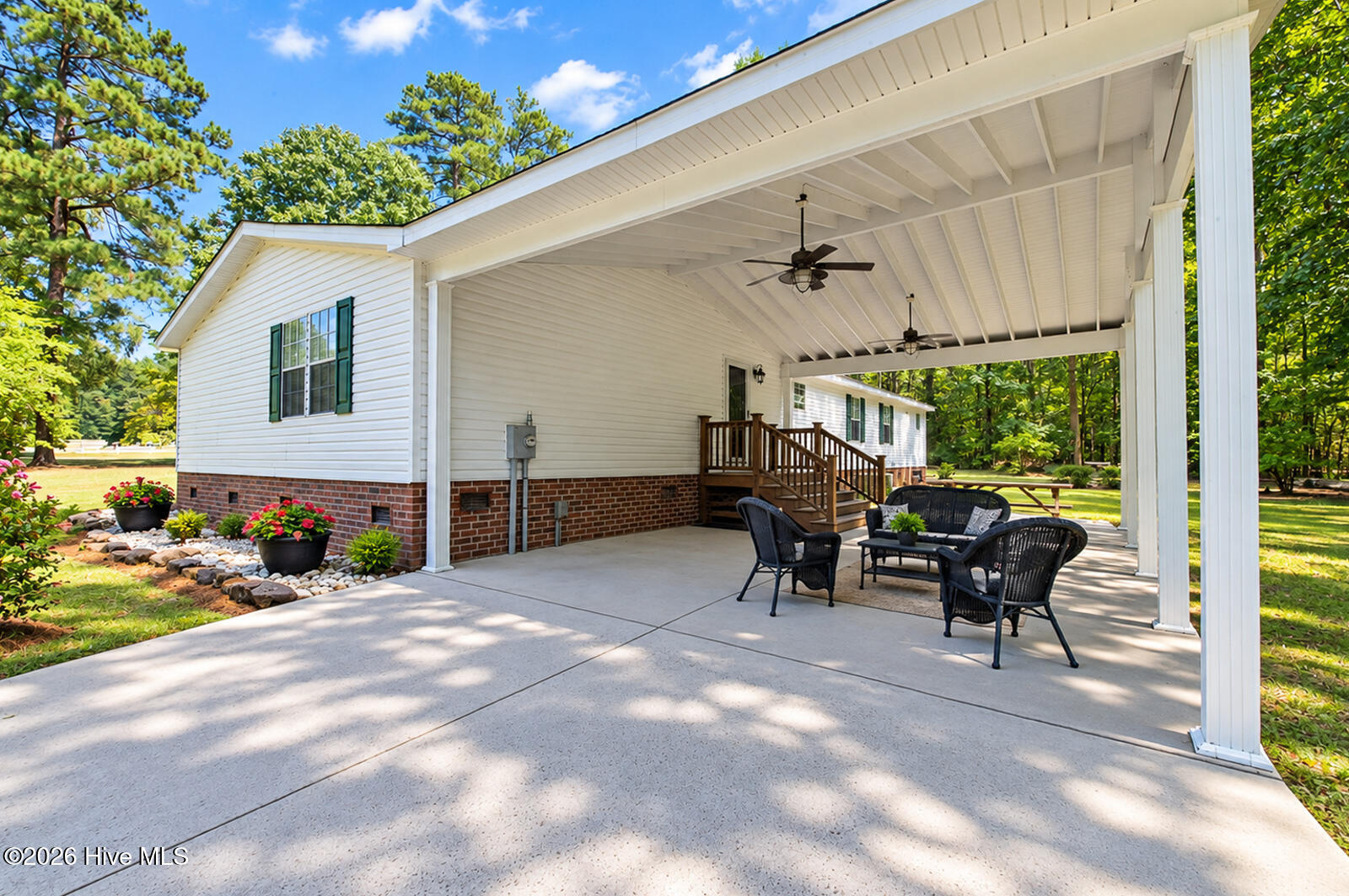 2772 Green Pond Road Property Photo 6