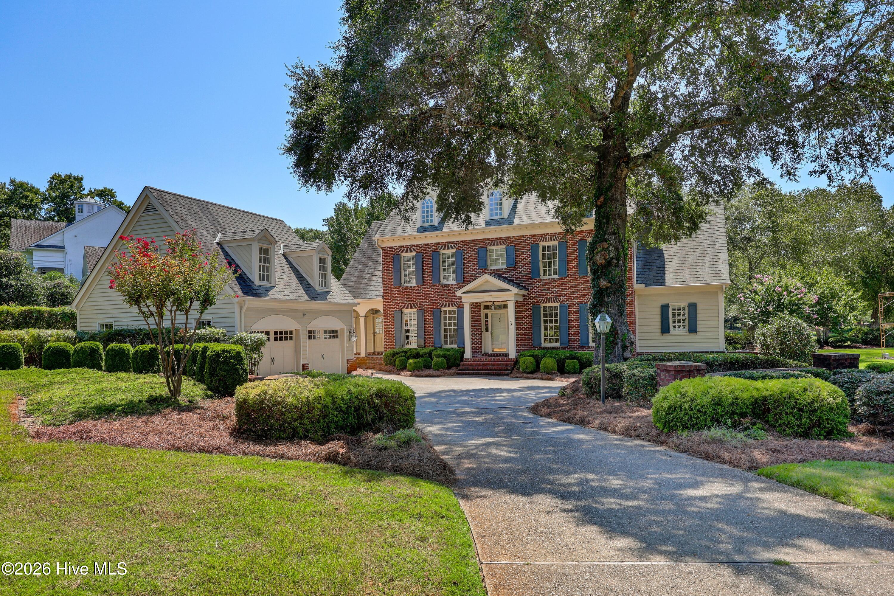 1431 Quadrant Circle Property Photo 3