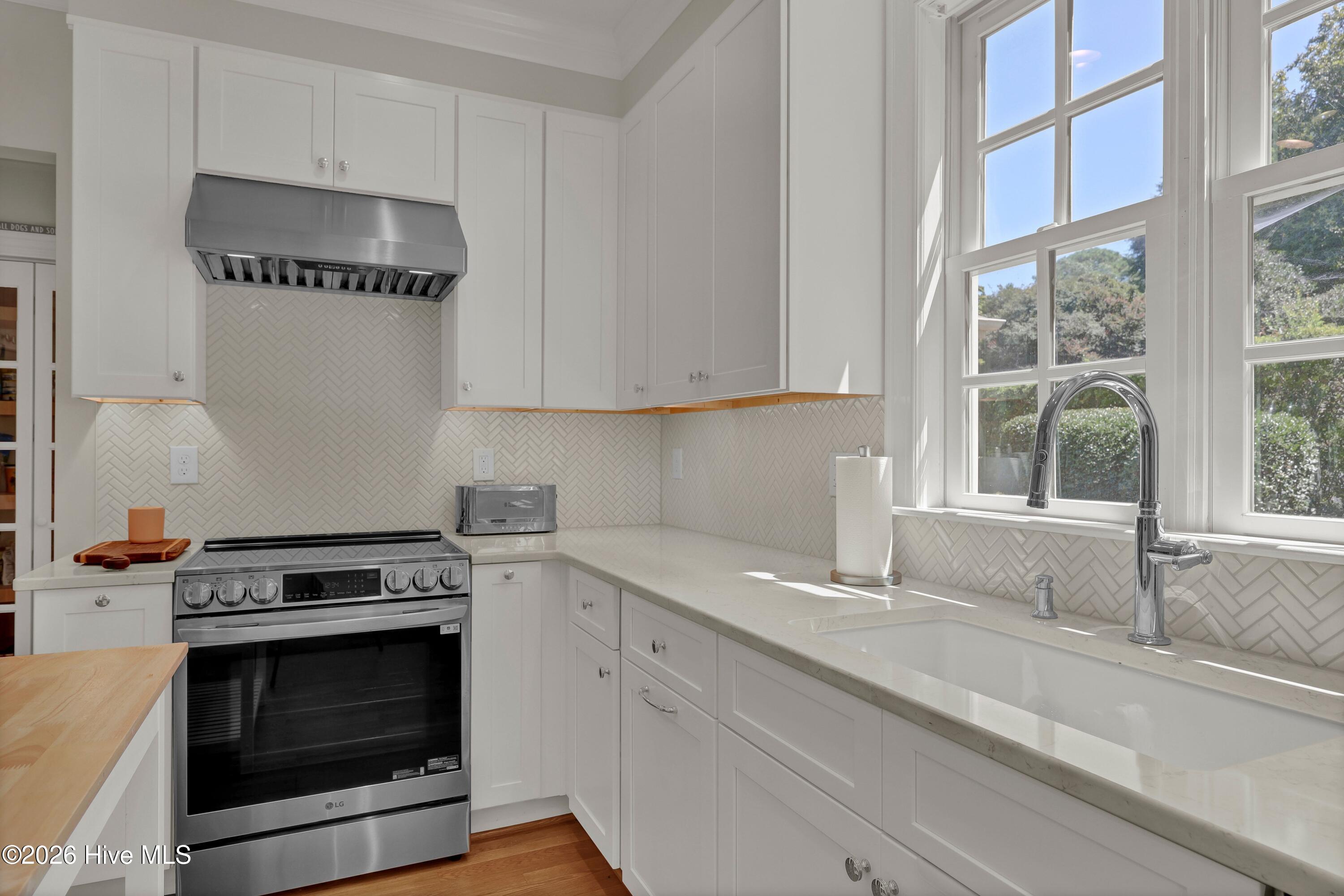 1431 Quadrant Circle Property Photo 18