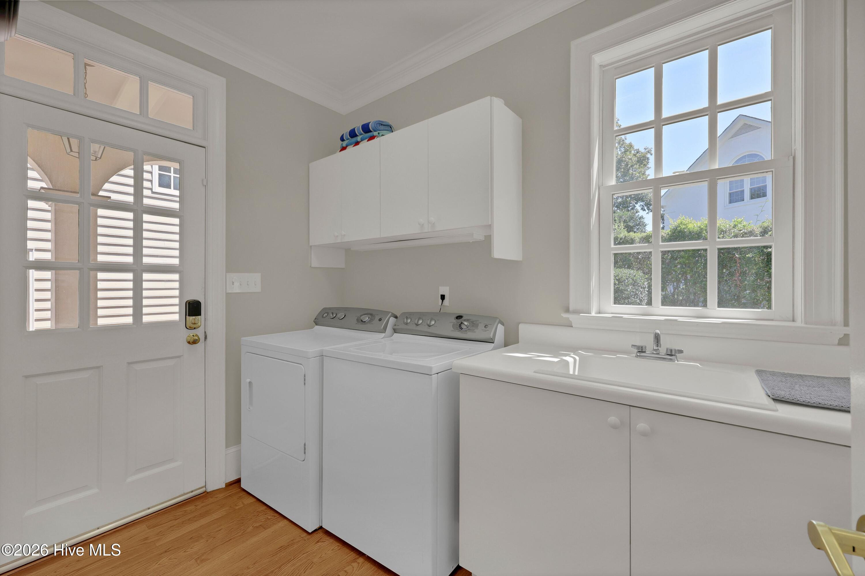 1431 Quadrant Circle Property Photo 35
