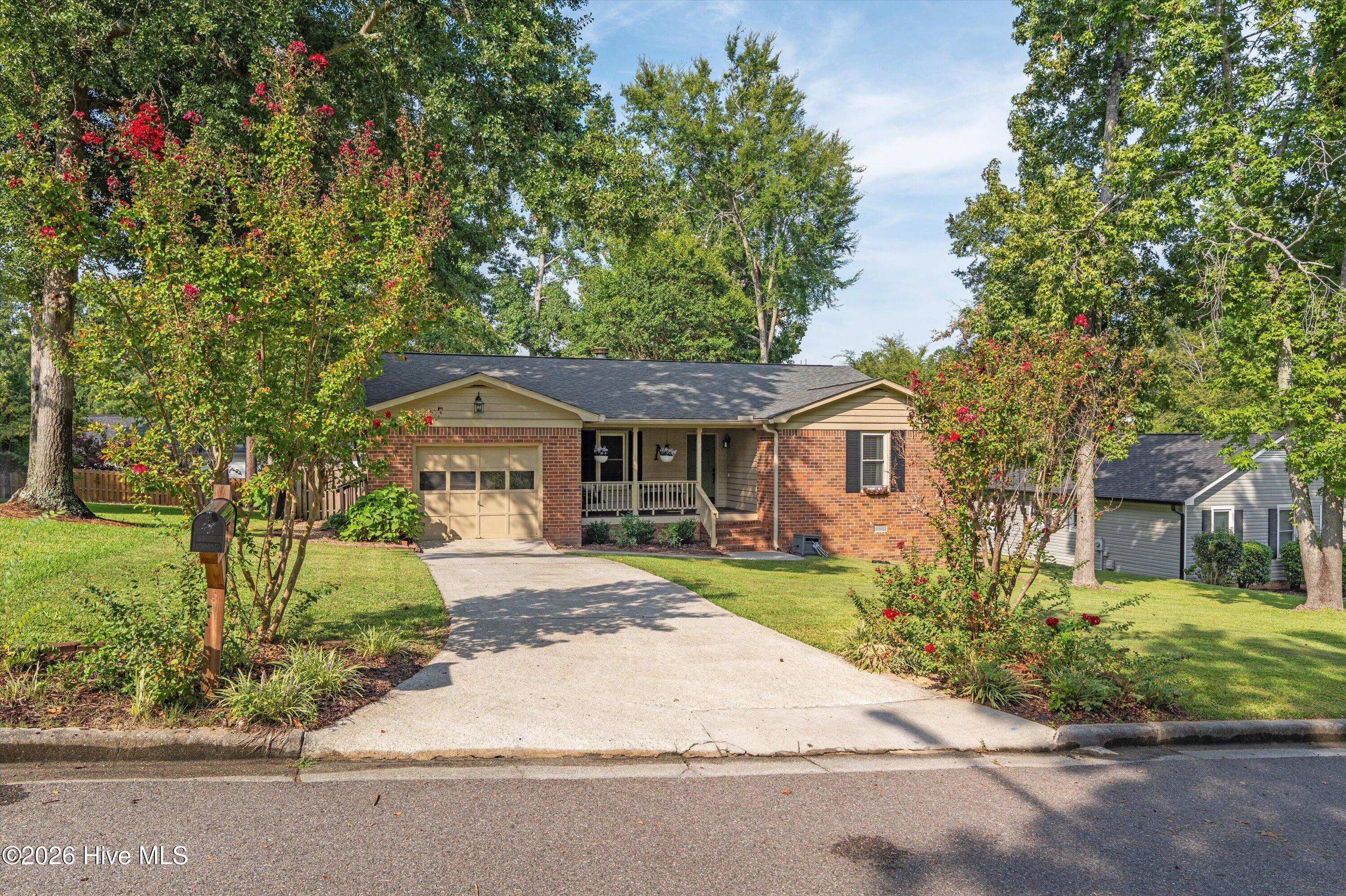 664 Kemper Drive Property Photo 3