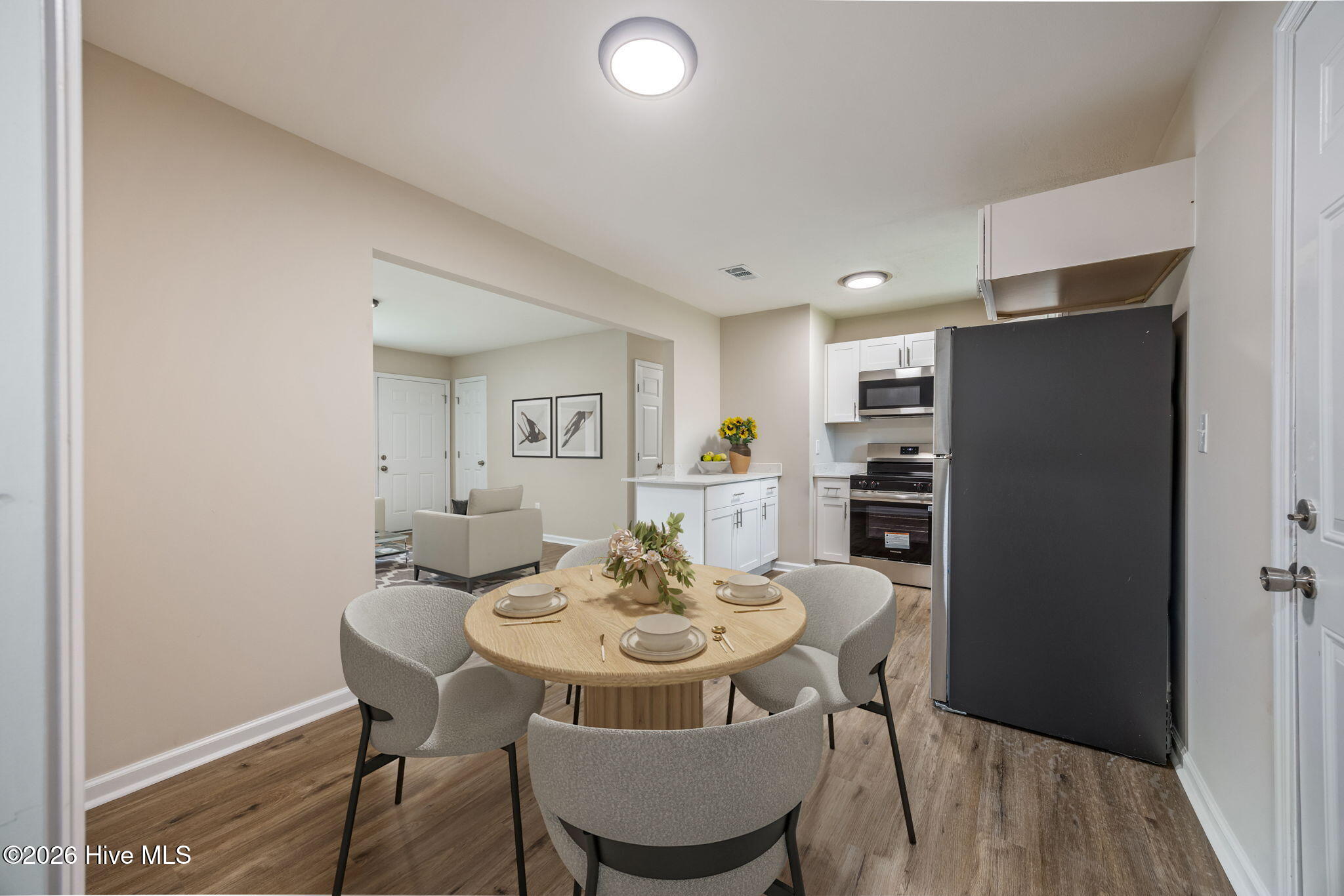 2511 Kensington Drive W Property Photo 20
