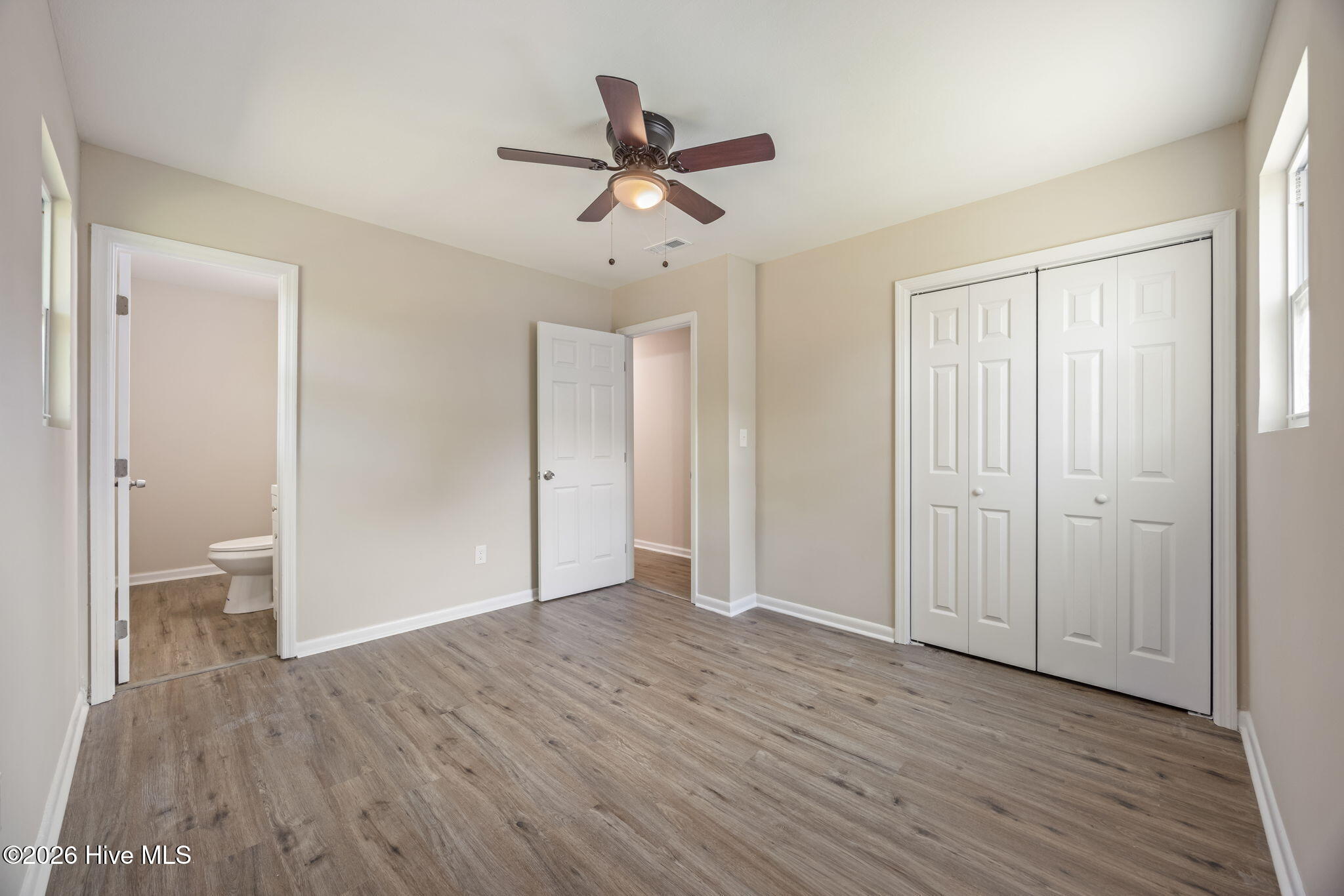 2511 Kensington Drive W Property Photo 24