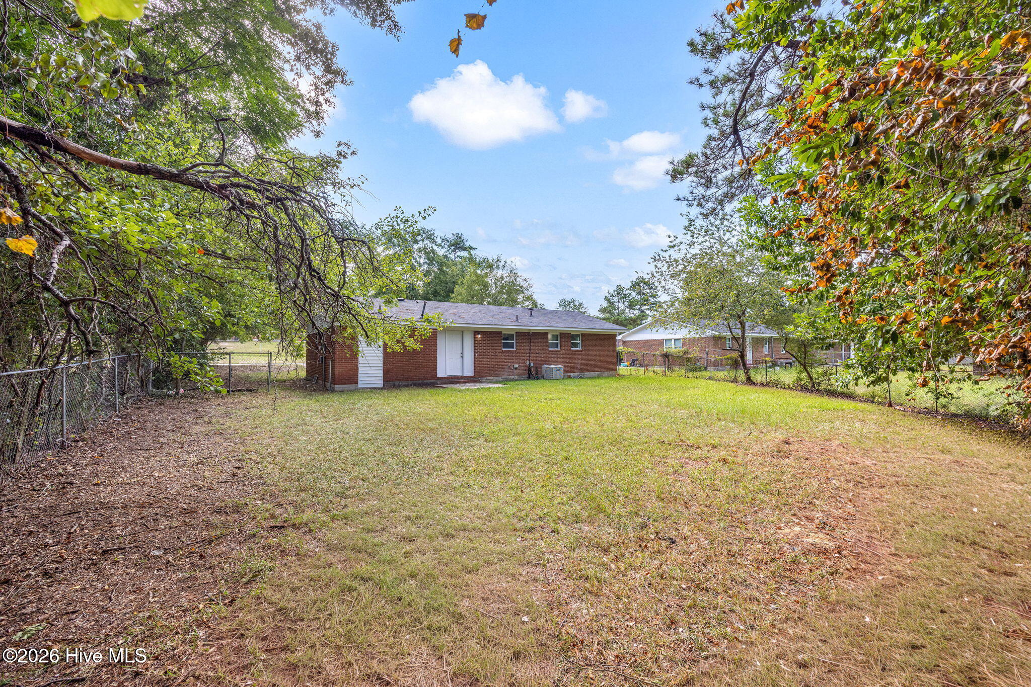 2511 Kensington Drive W Property Photo 32