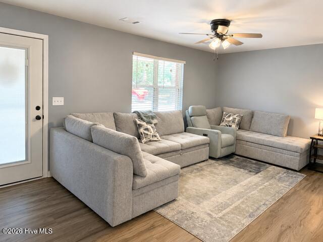 546 Shadowmoor Circle Property Photo 3