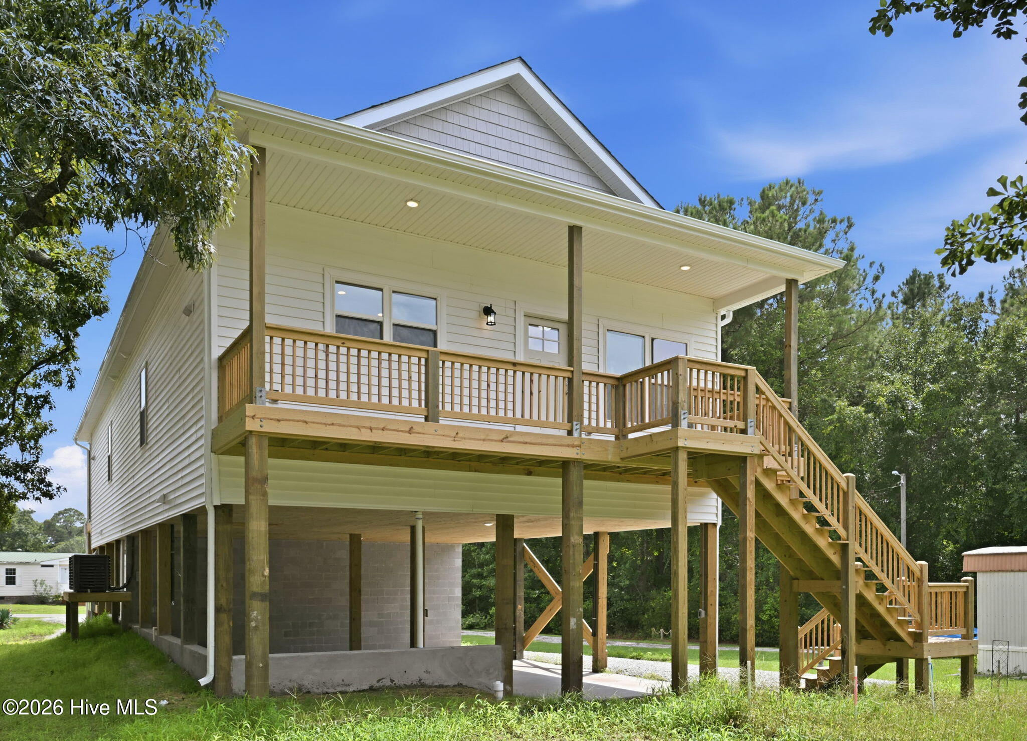 751 Driftwood Drive Property Photo 10