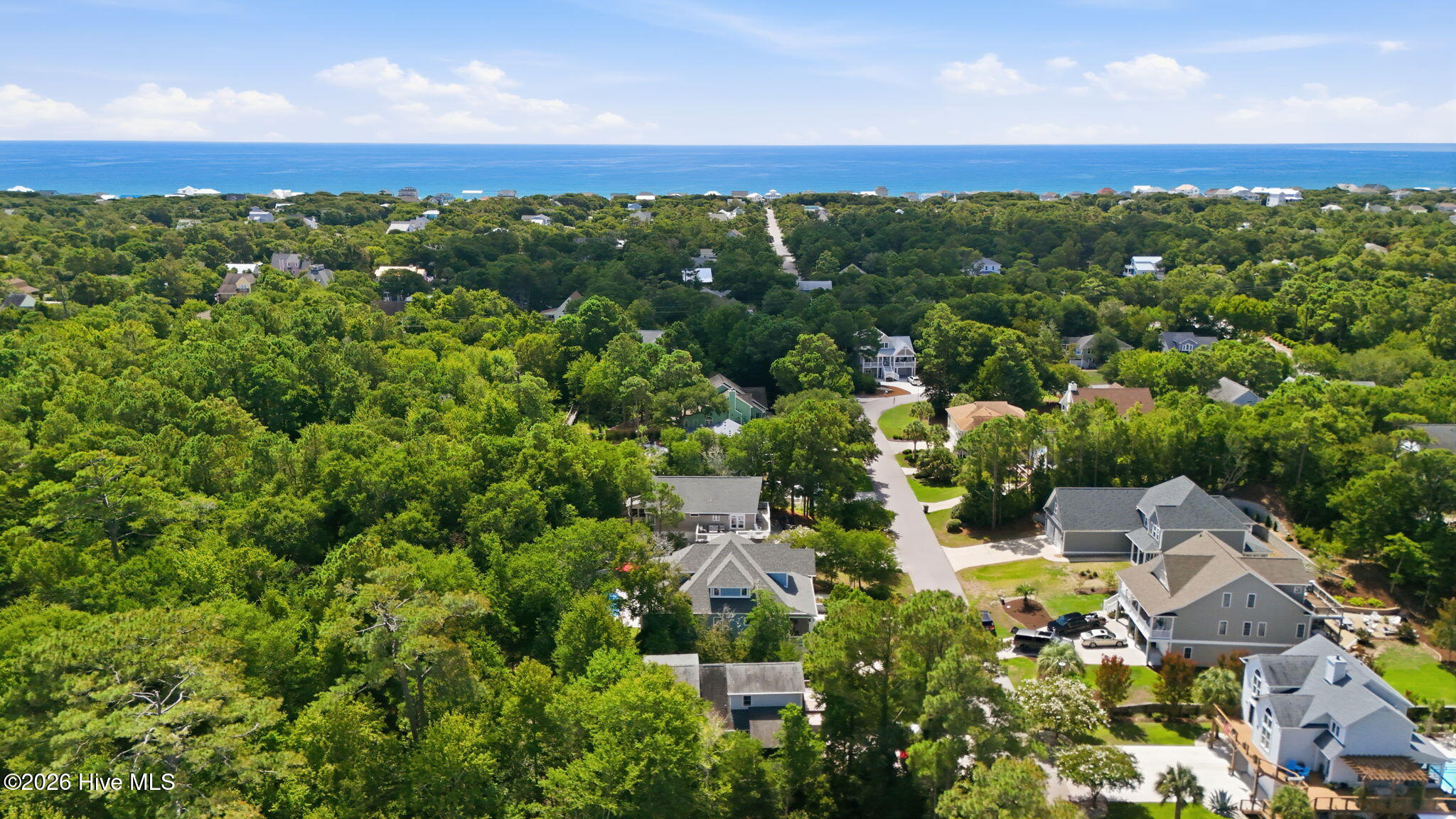 320 Cape Lookout Loop Property Photo 8