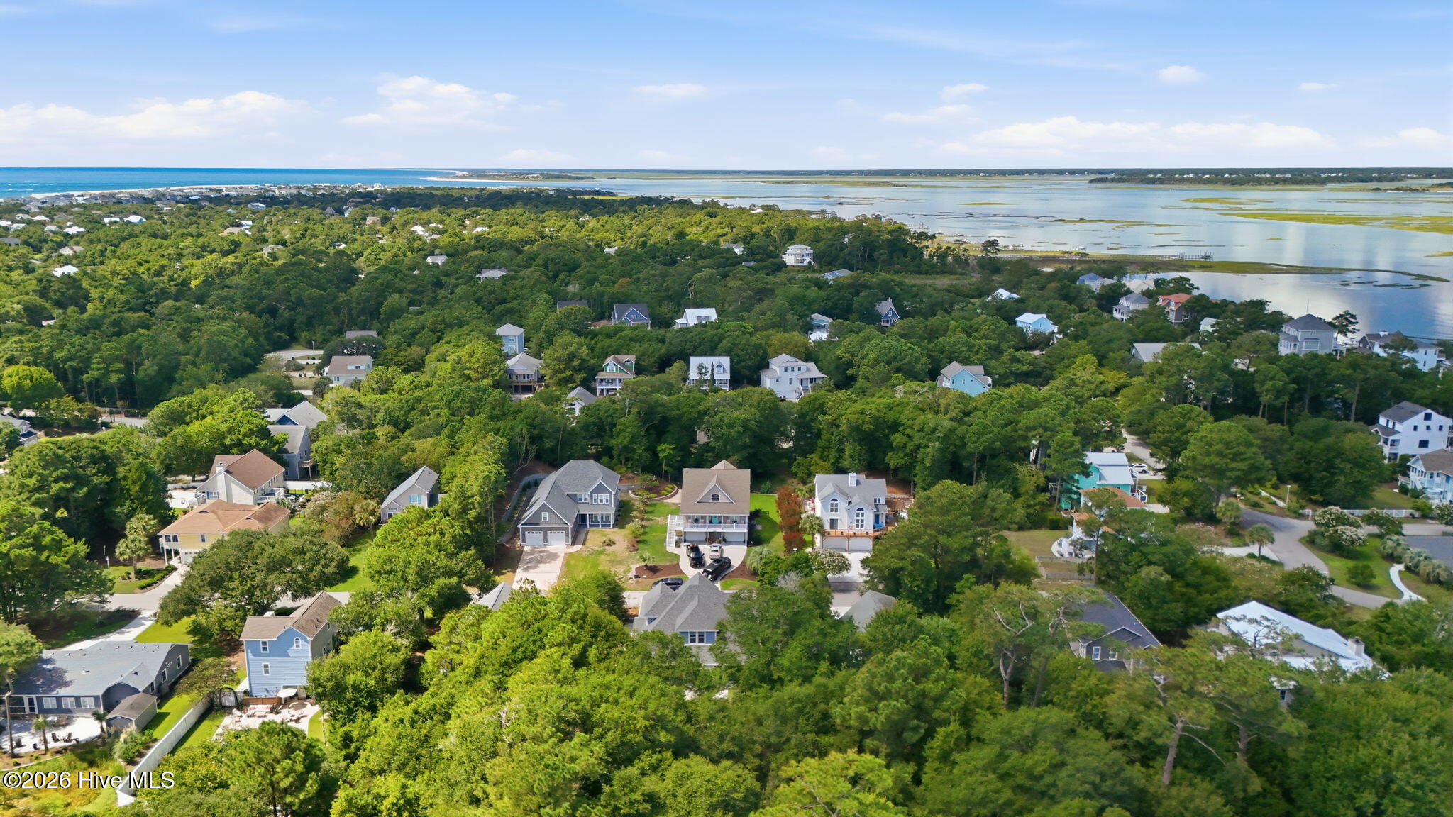 320 Cape Lookout Loop Property Photo 12