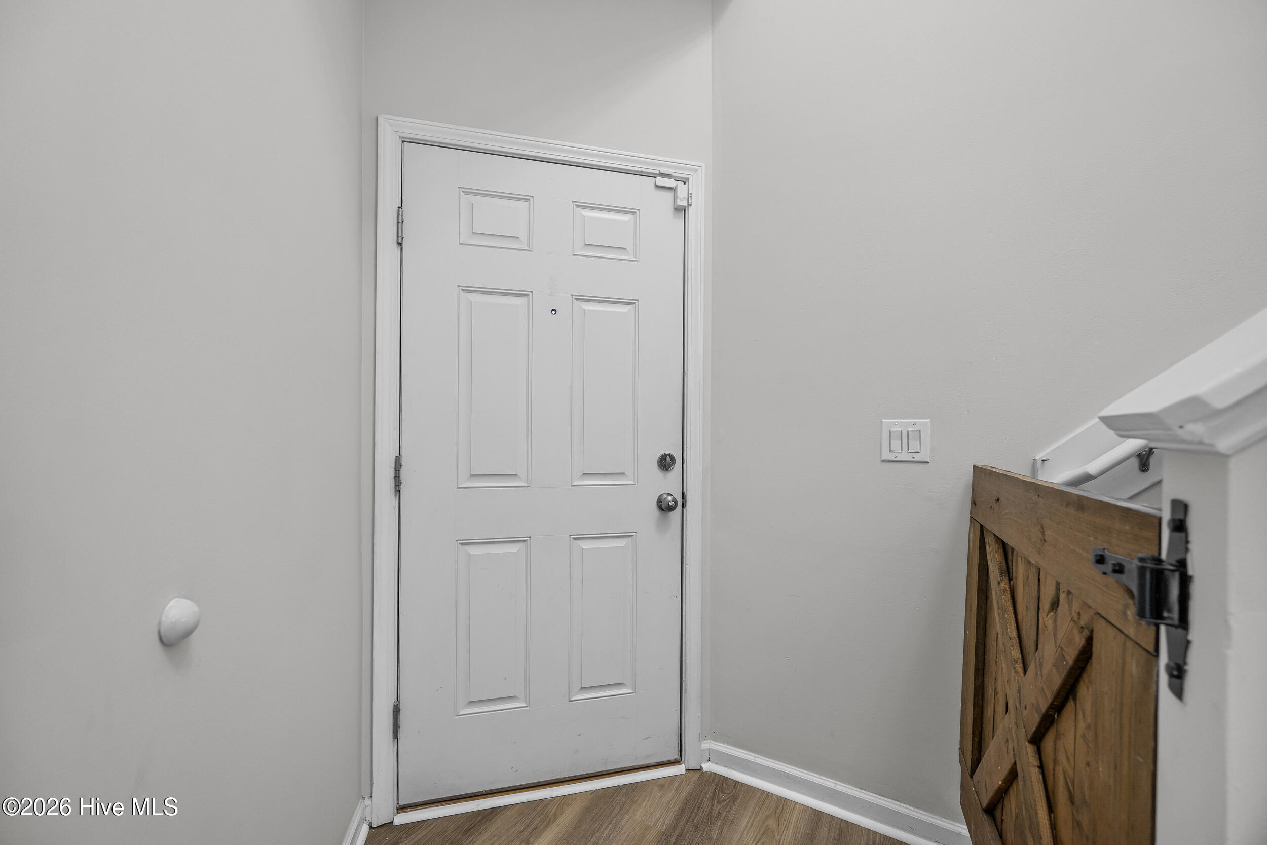 525 Shelmore Lane Property Photo 6