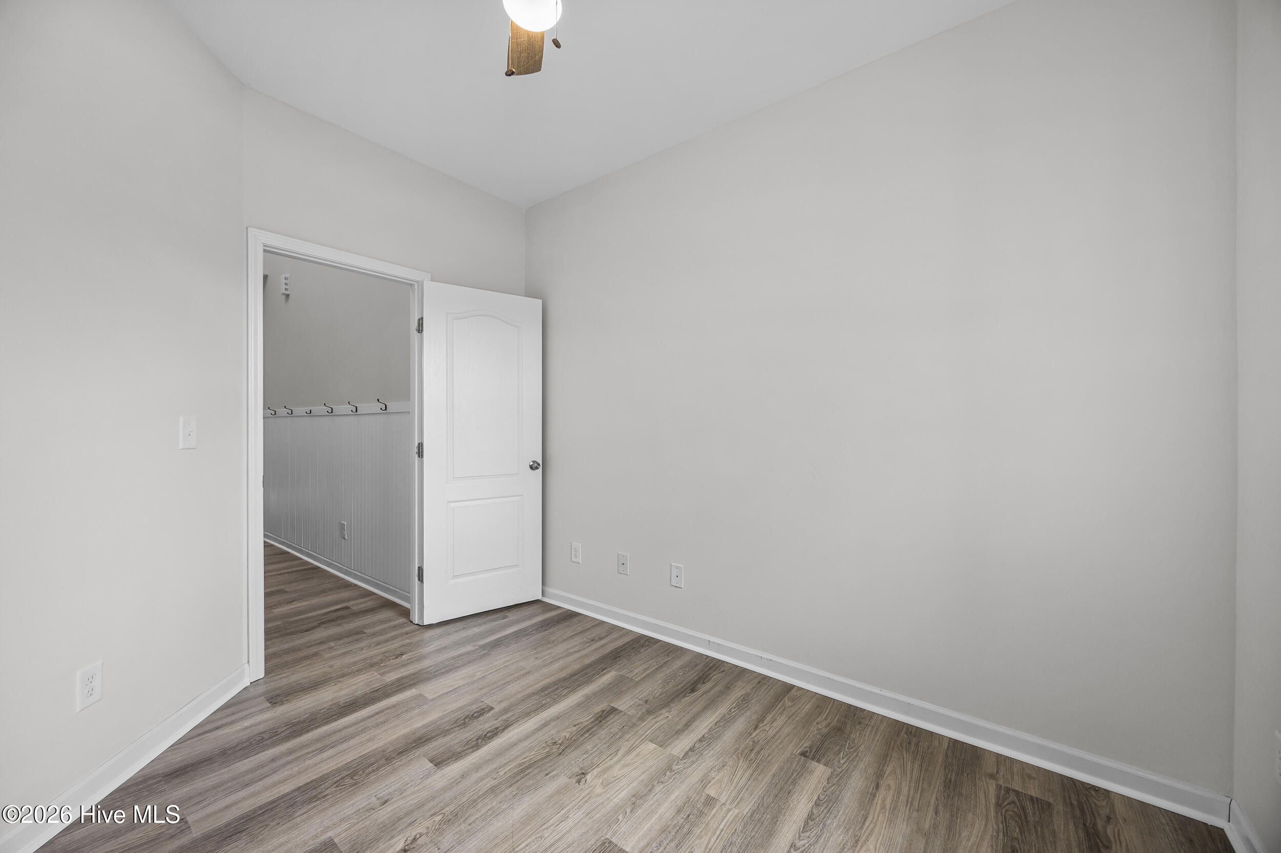 525 Shelmore Lane Property Photo 10