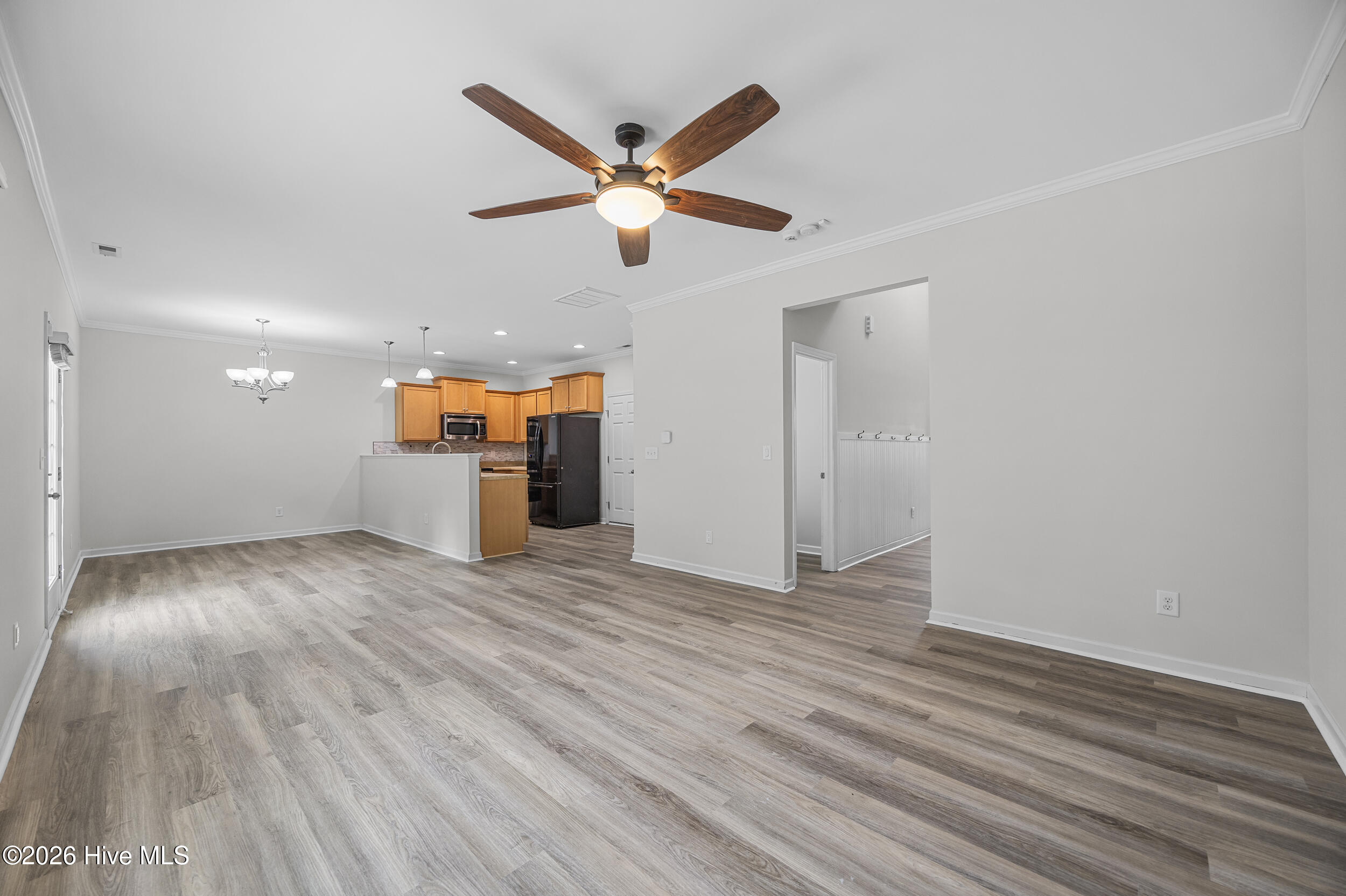 525 Shelmore Lane Property Photo 12