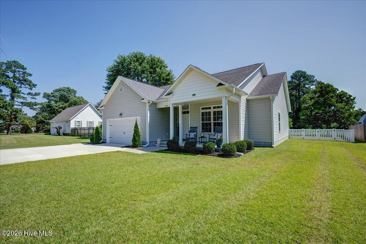 487 Carolina Pines Boulevard Property Photo 2