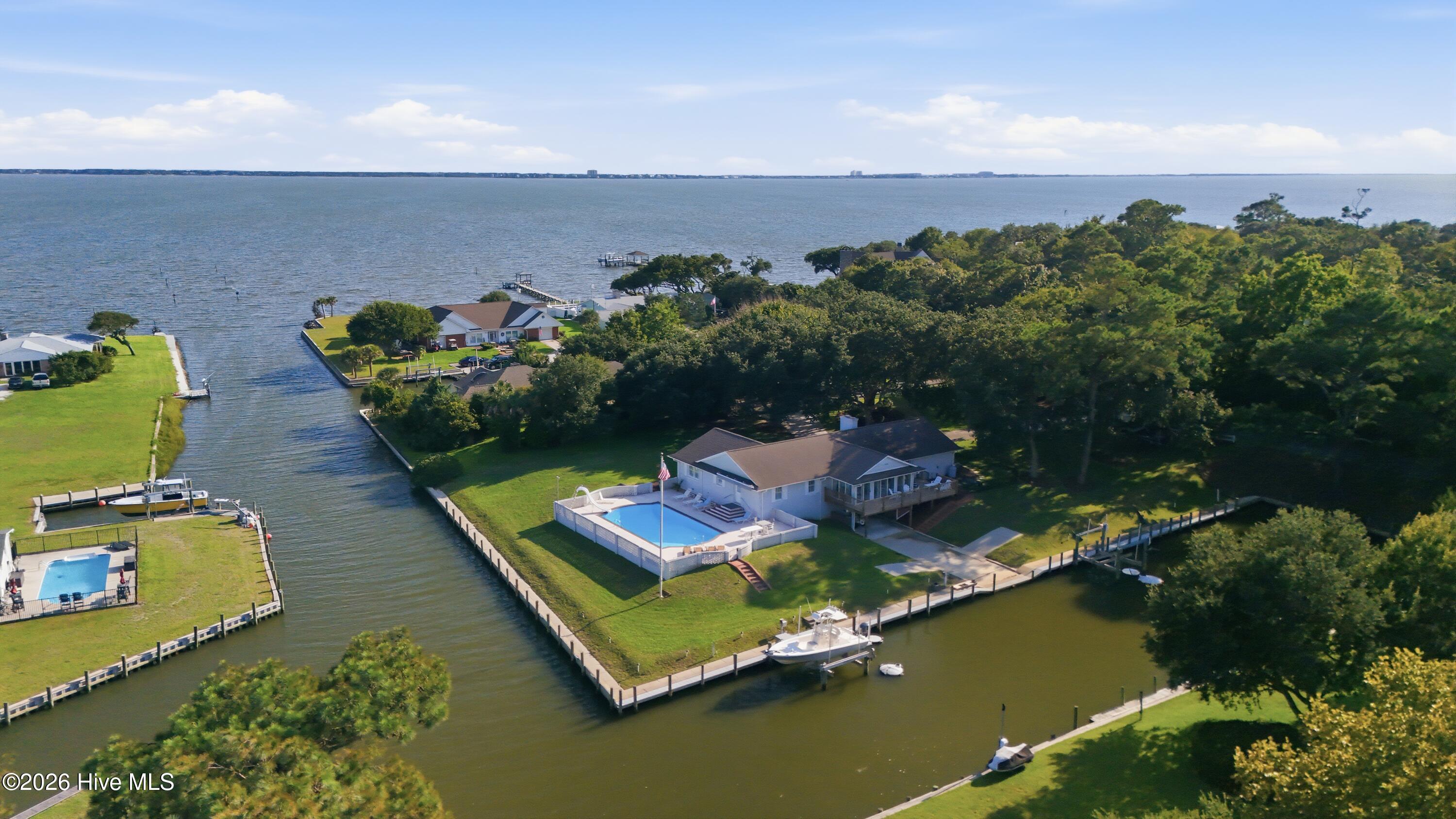 104 Sea Trace Lane Property Photo 1