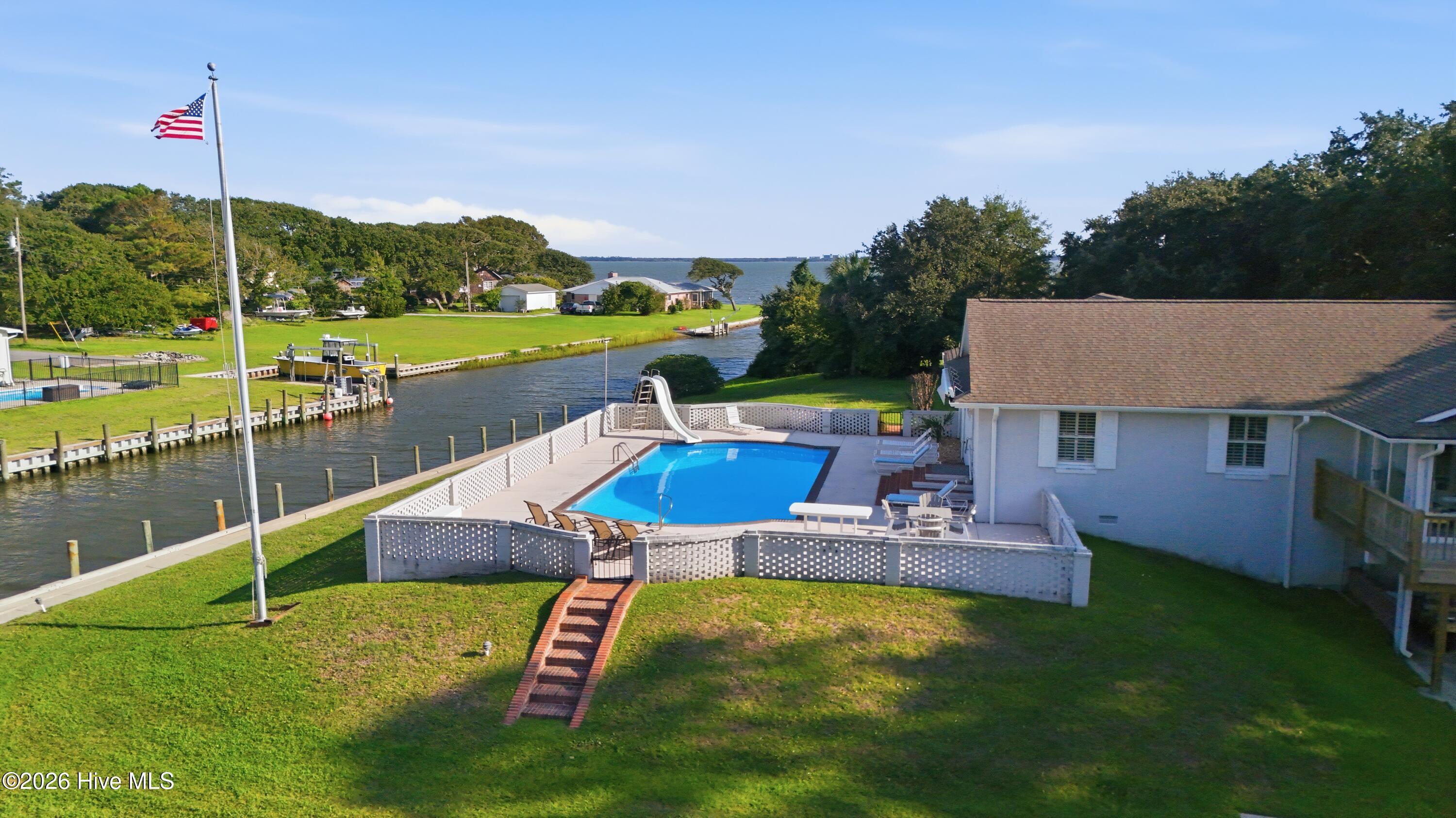 104 Sea Trace Lane Property Photo 7