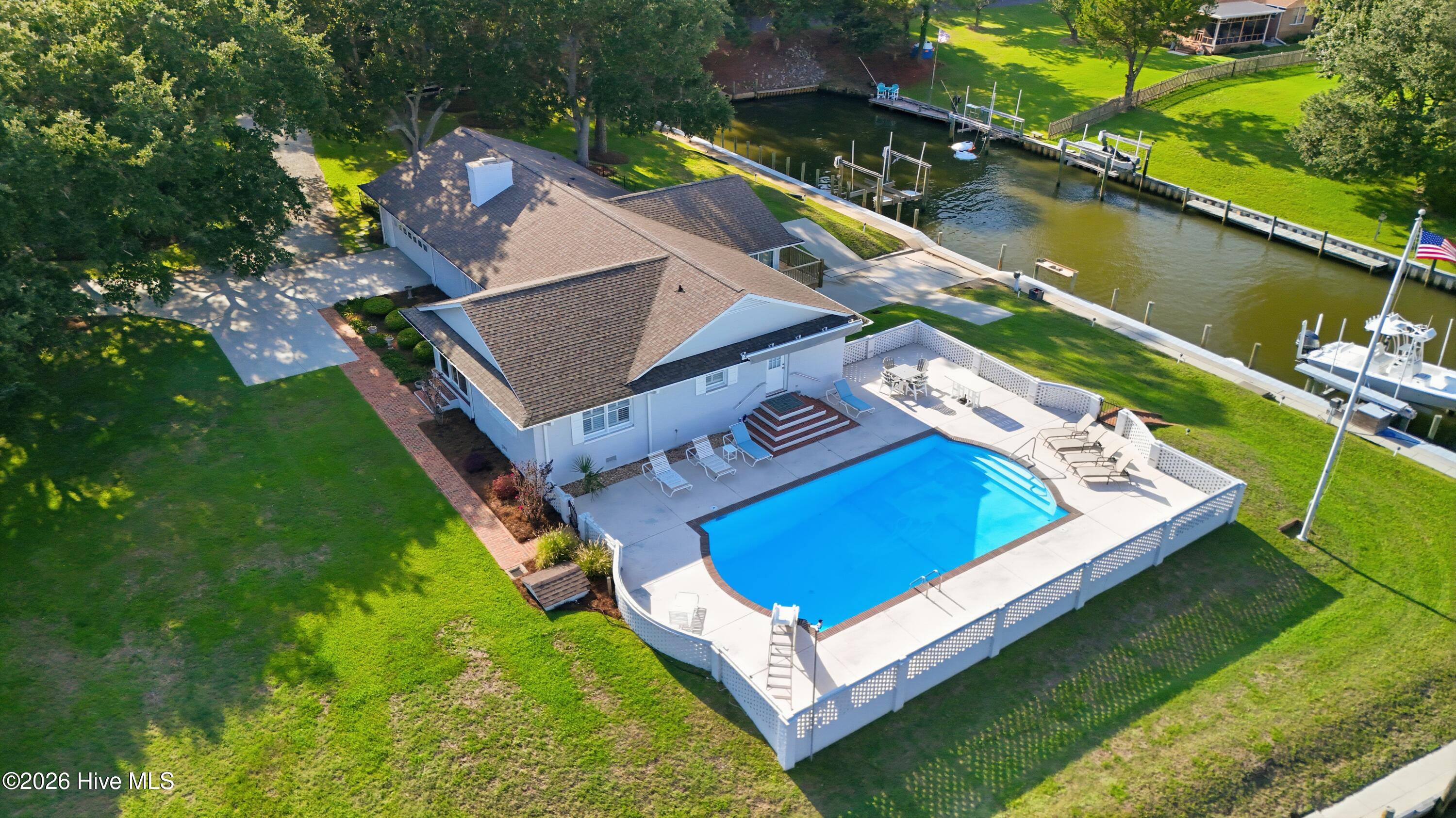 104 Sea Trace Lane Property Photo 10
