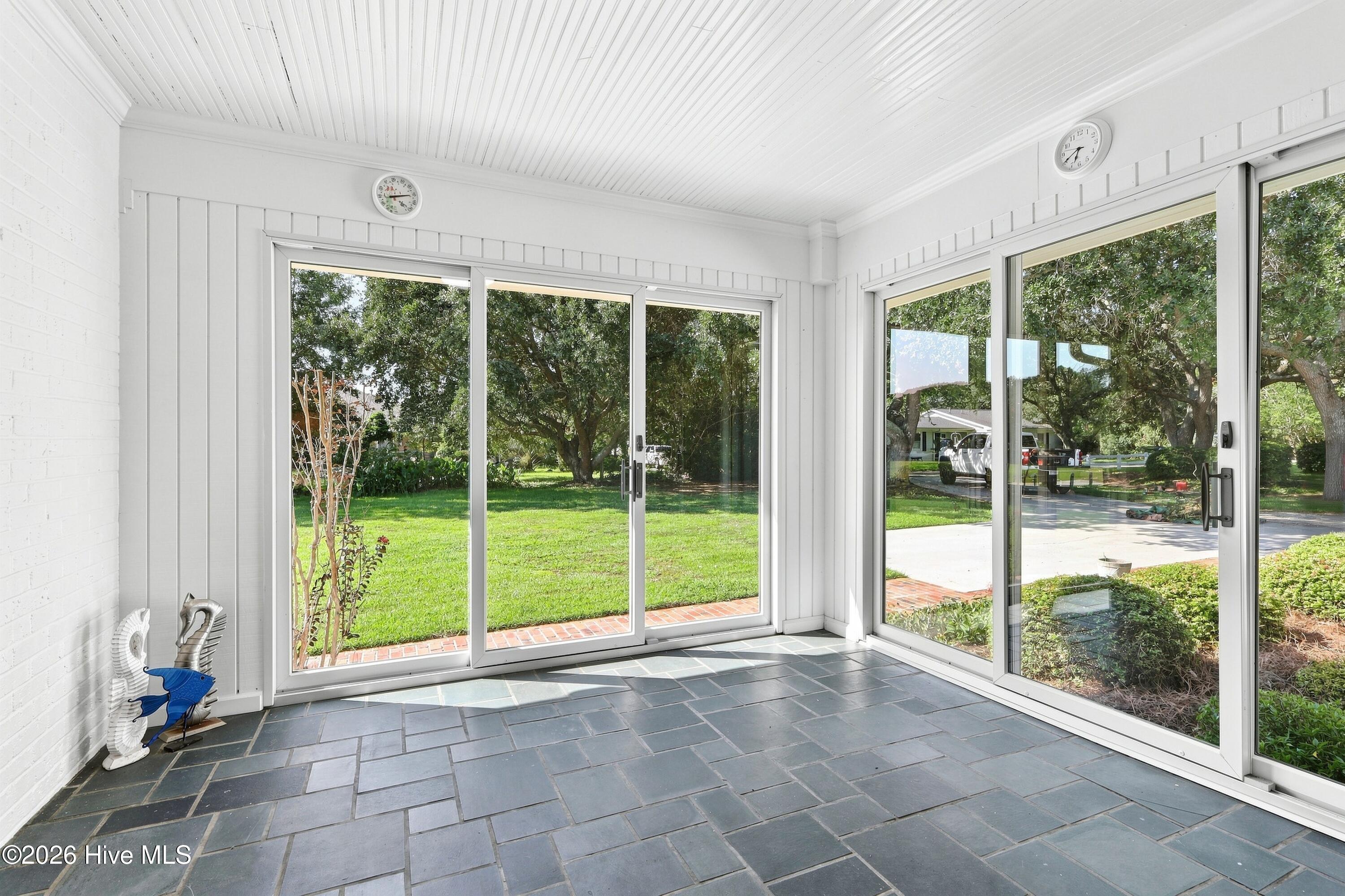 104 Sea Trace Lane Property Photo 11