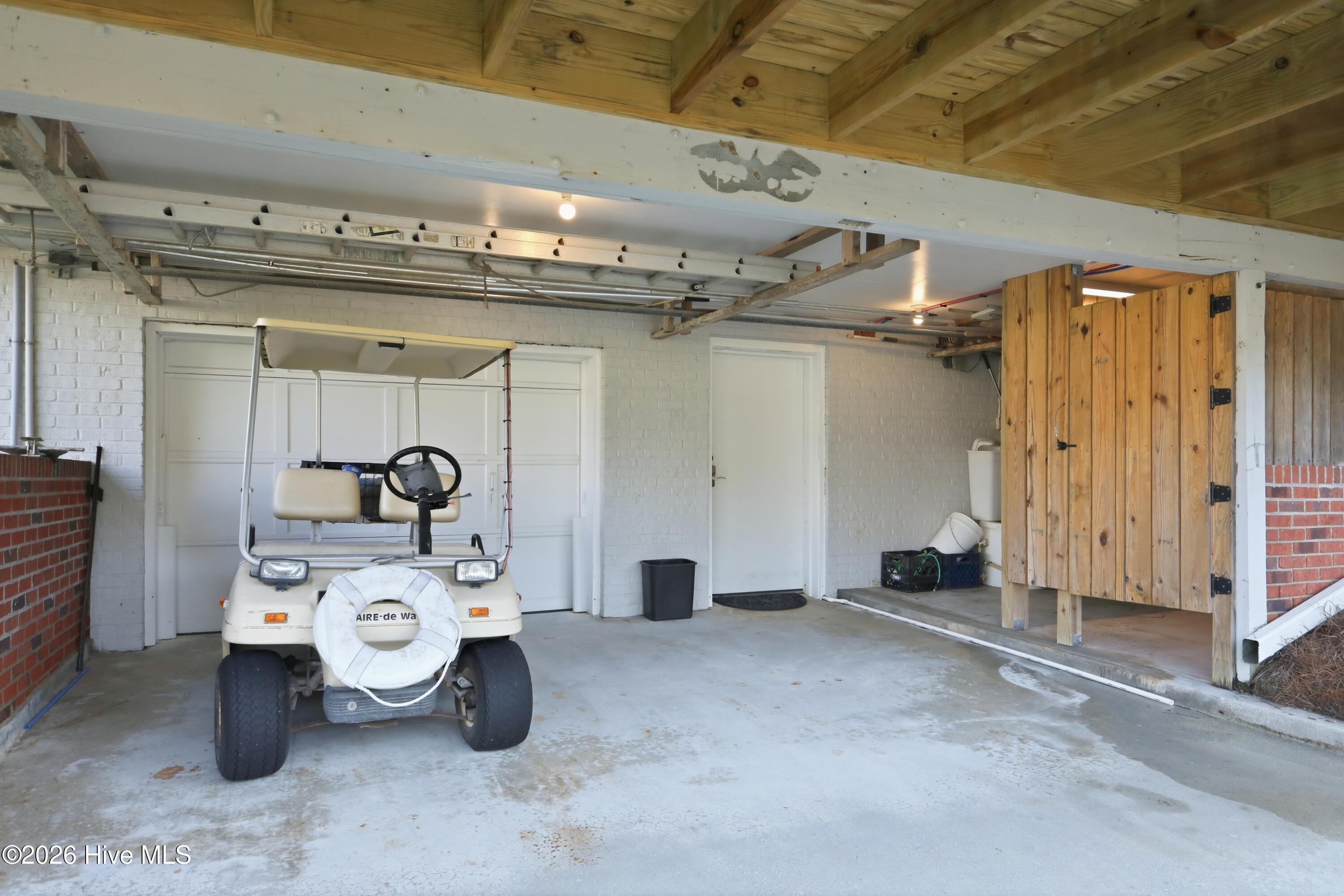 104 Sea Trace Lane Property Photo 37