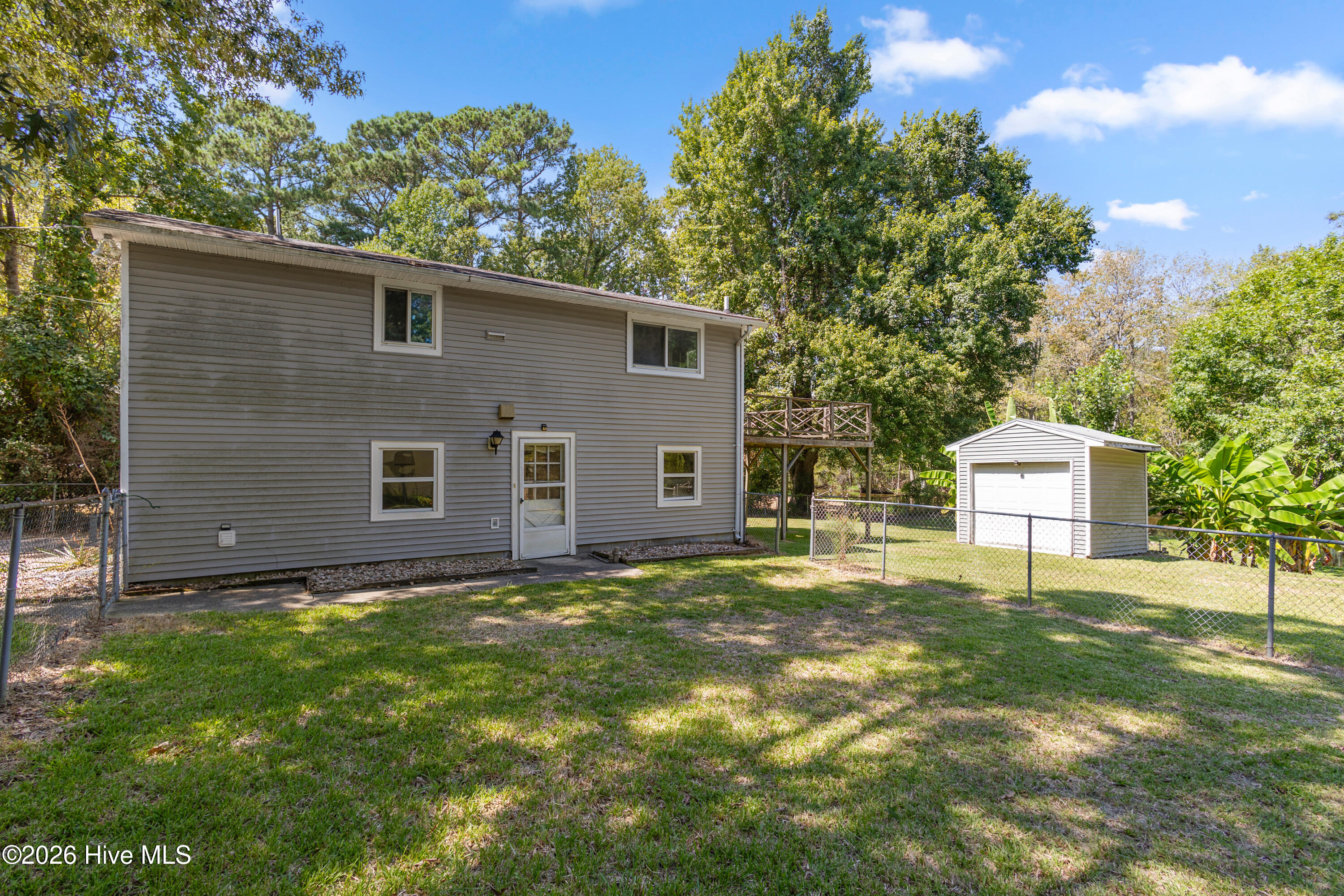 208 Bluegill Circle Property Photo 4