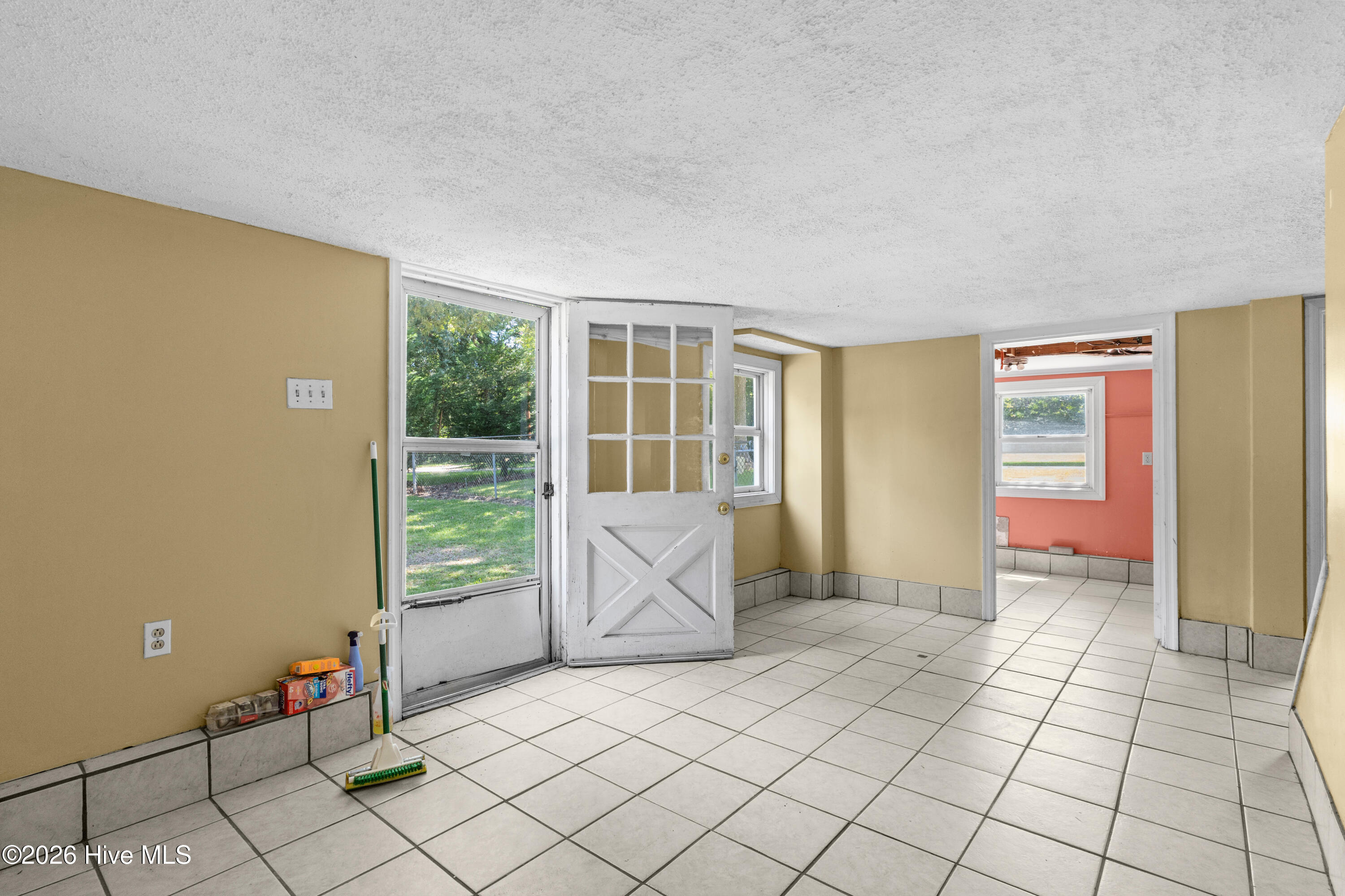 208 Bluegill Circle Property Photo 6