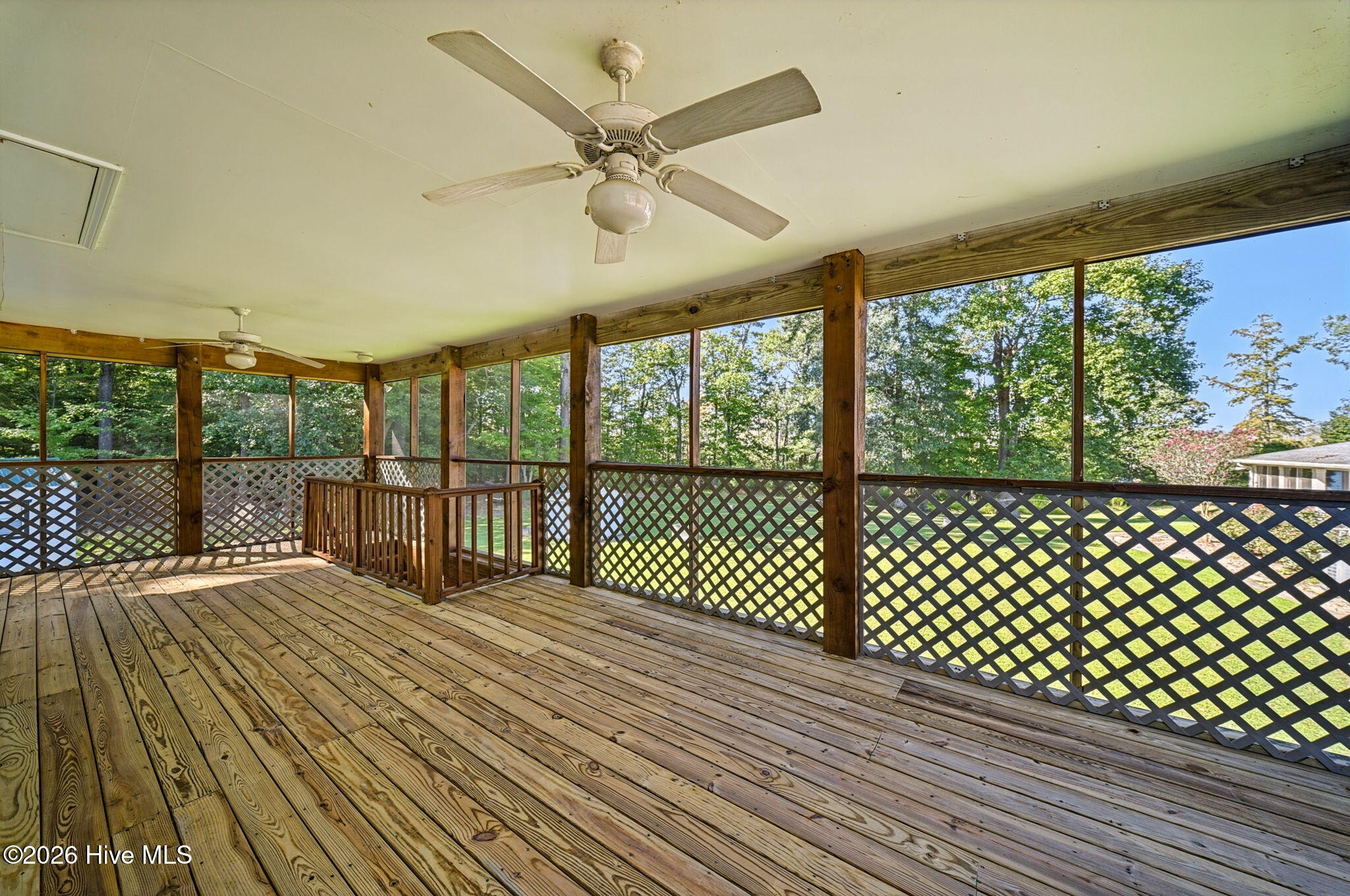 199 Knowles Landing Drive Property Photo 42