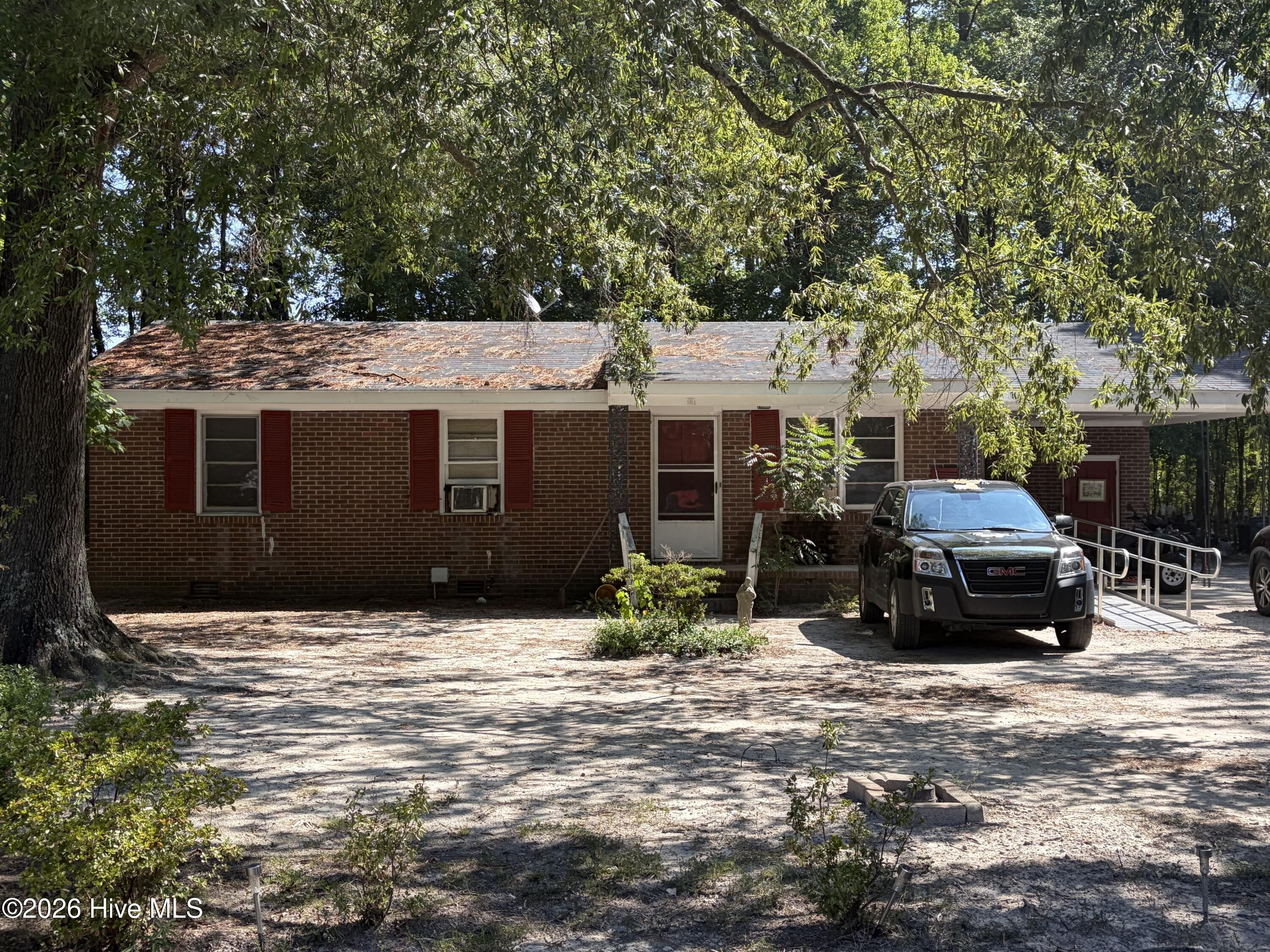 131 Daniels Avenue Property Photo 1