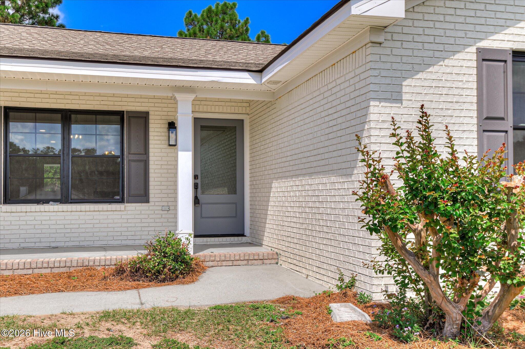 3914 Crest Drive Property Photo 4