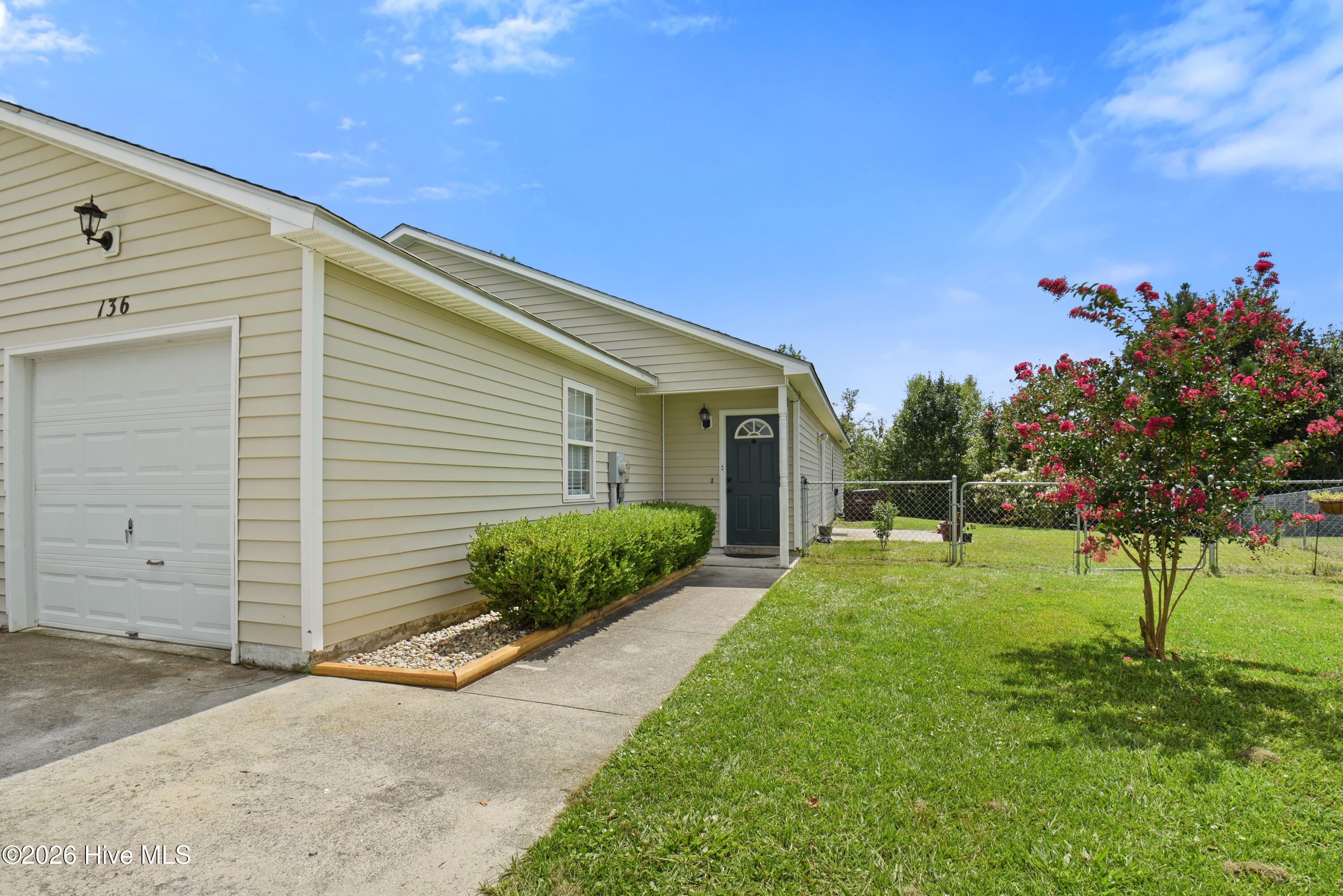 136 Charlton Road Property Photo 3
