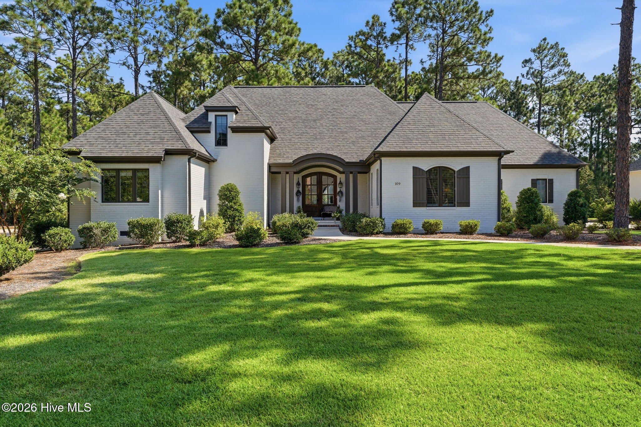 109 Chanticleer Drive Property Photo 1