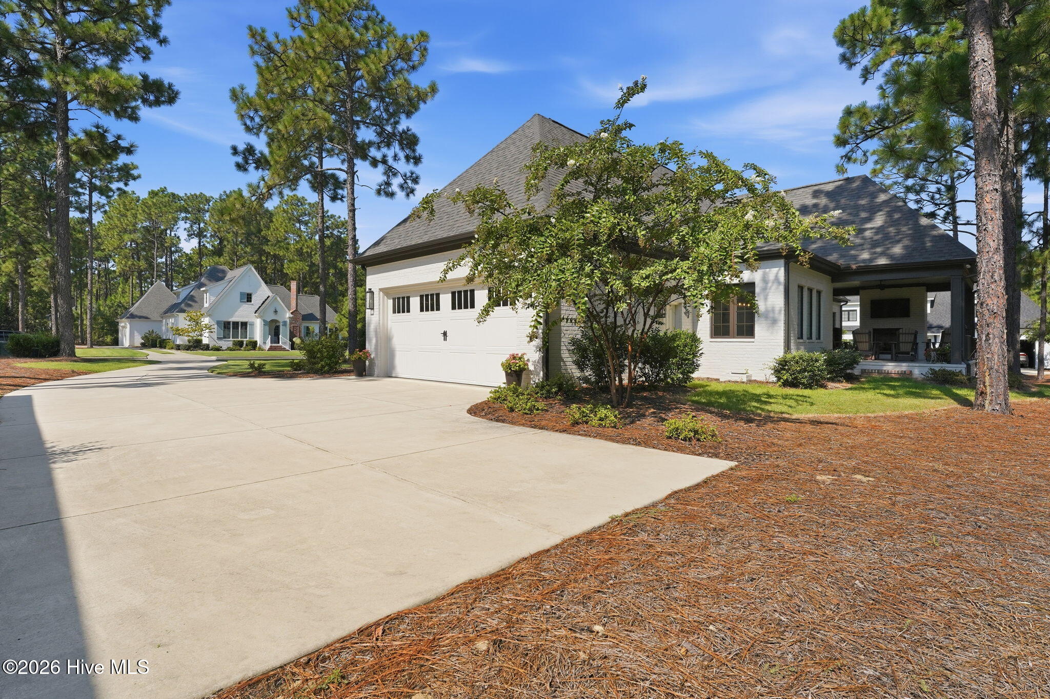 109 Chanticleer Drive Property Photo 8