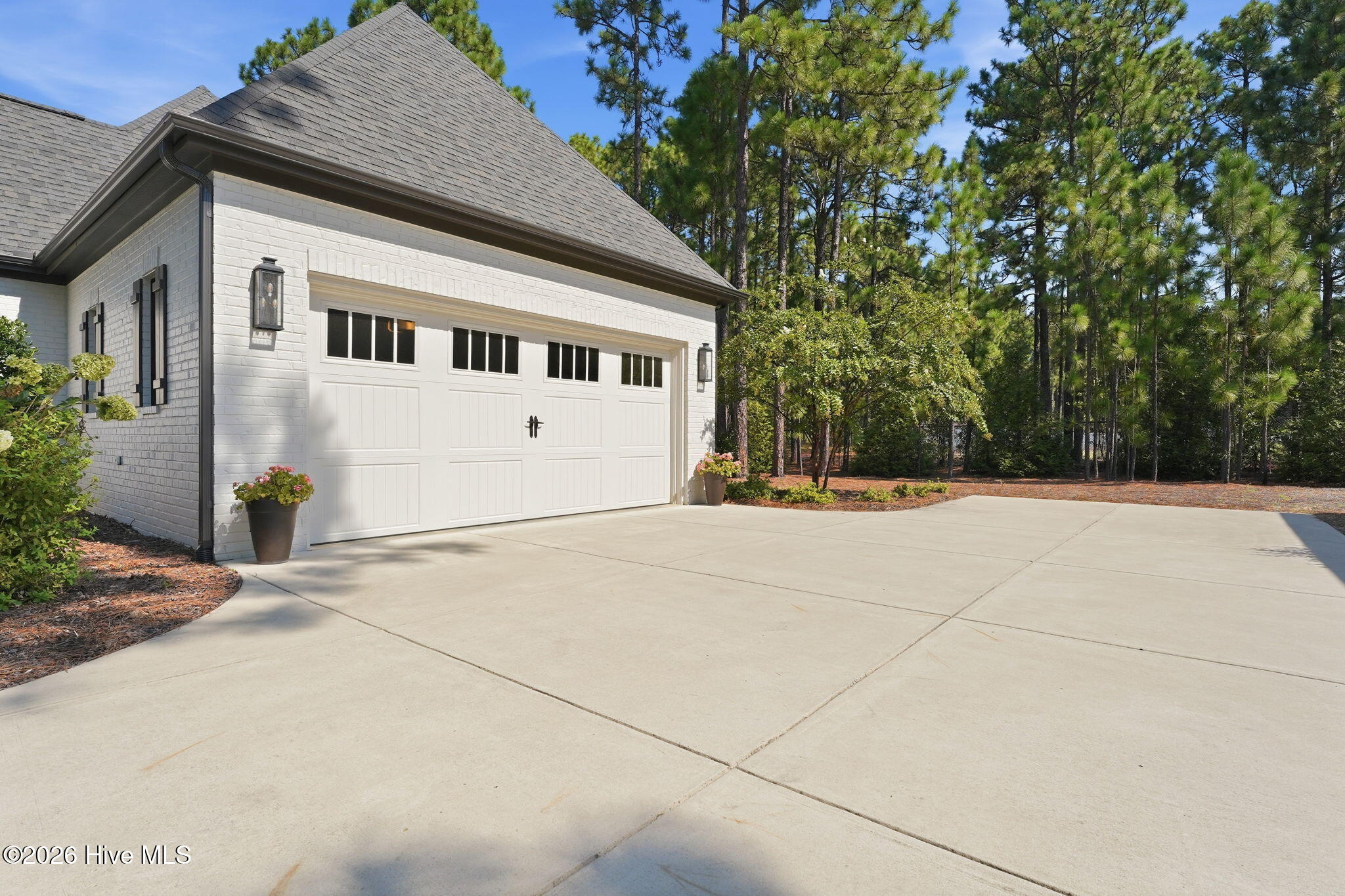 109 Chanticleer Drive Property Photo 14