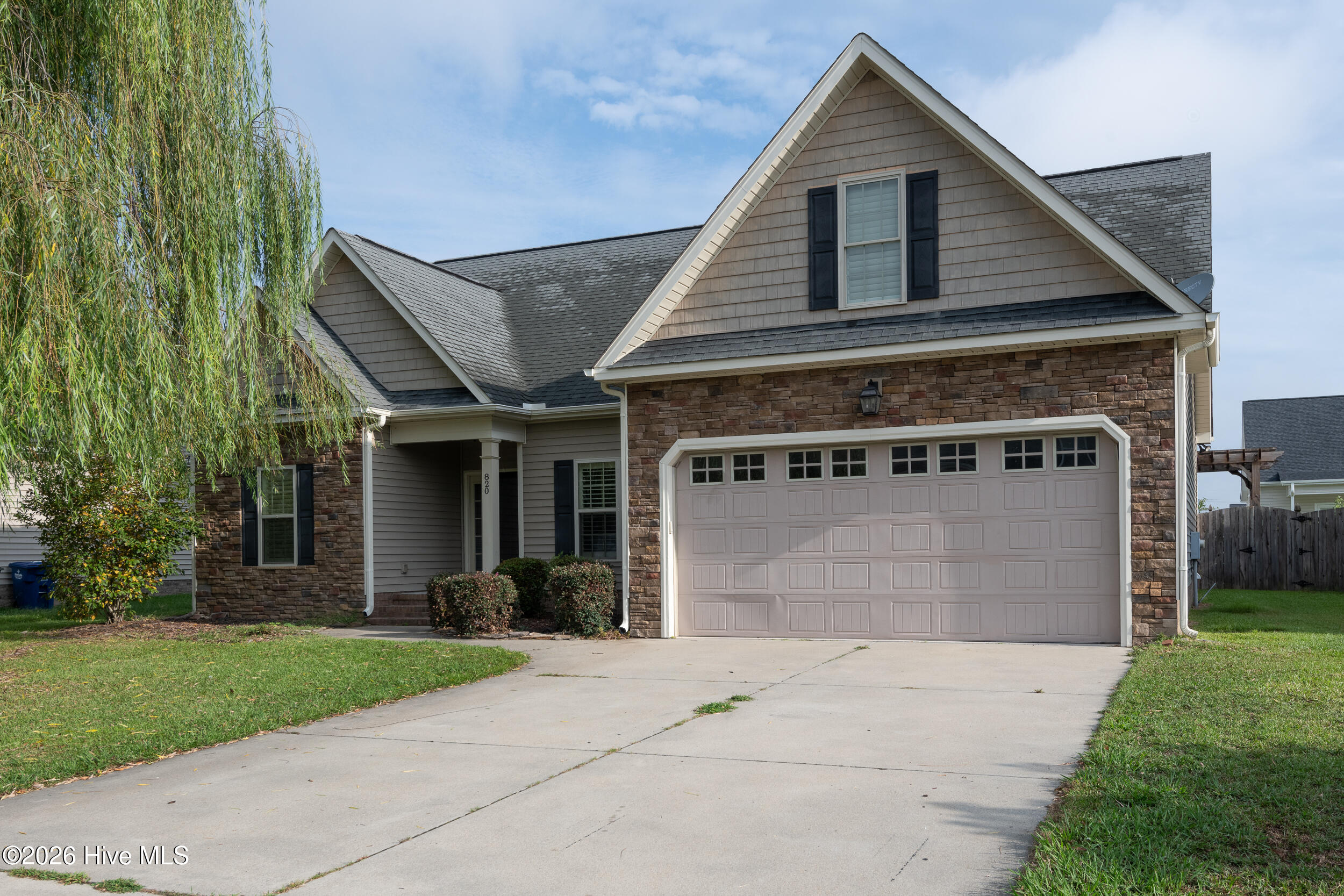 820 Megan Drive Property Photo 3