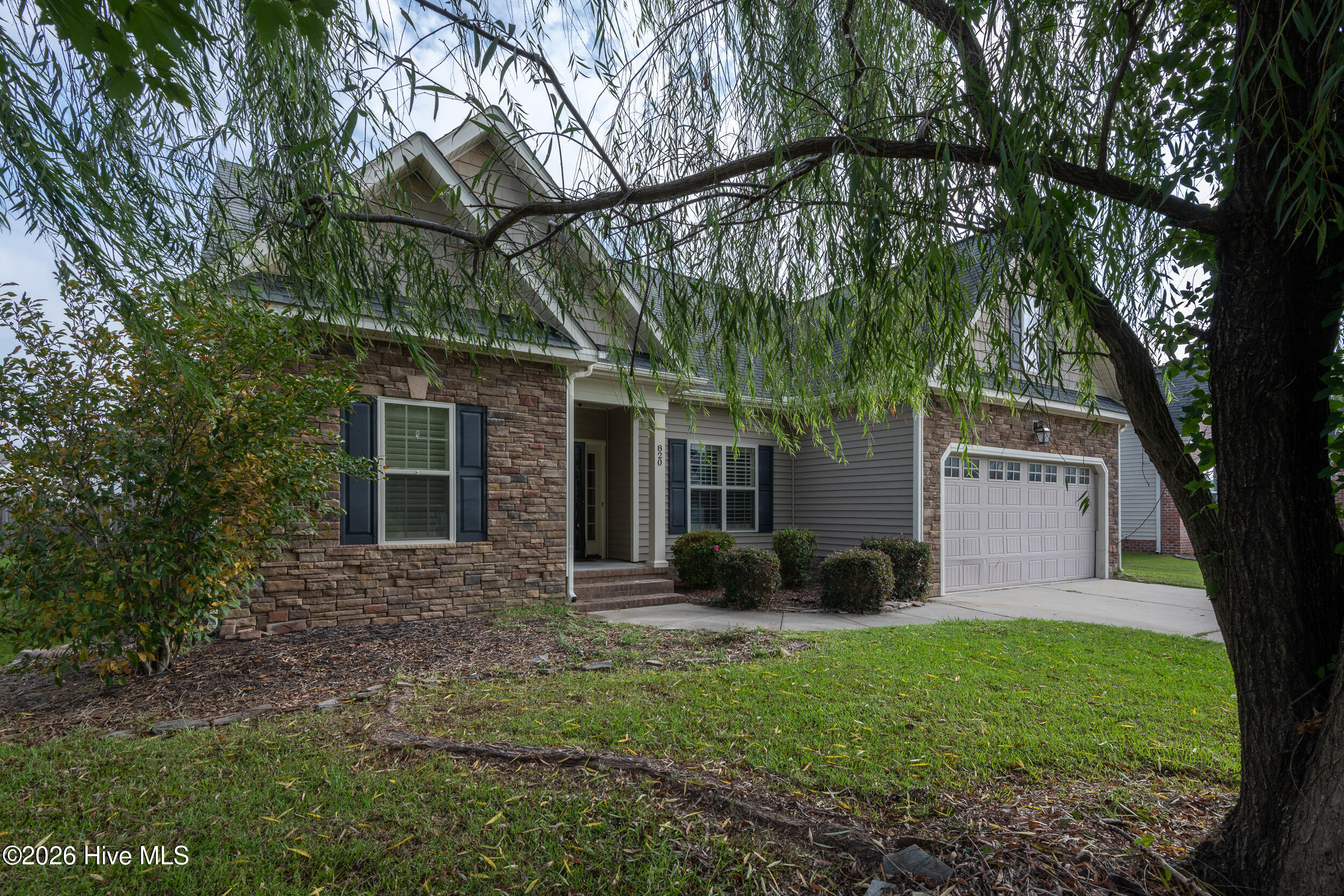 820 Megan Drive Property Photo 10