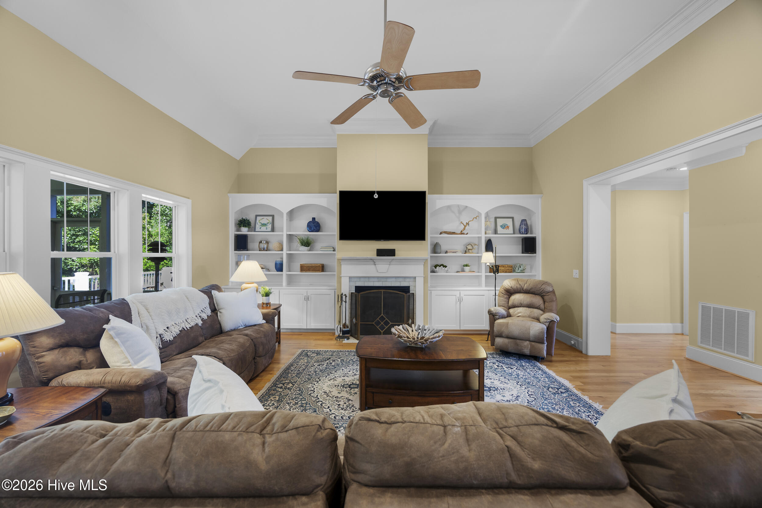 8762 Ramsbury Way Property Photo 7