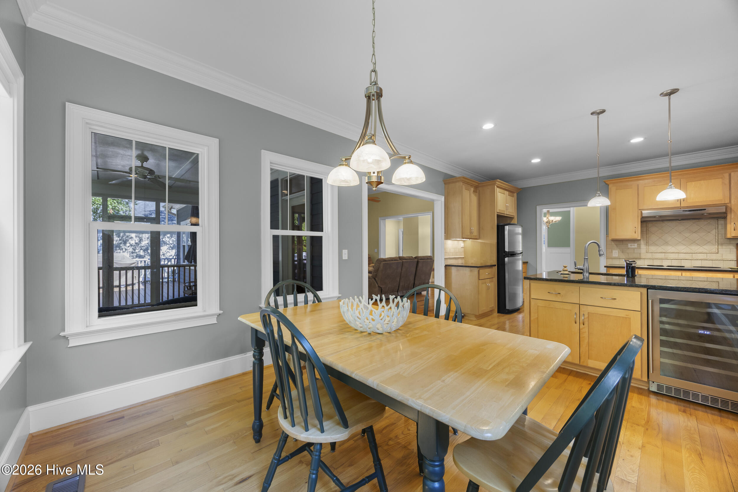 8762 Ramsbury Way Property Photo 8