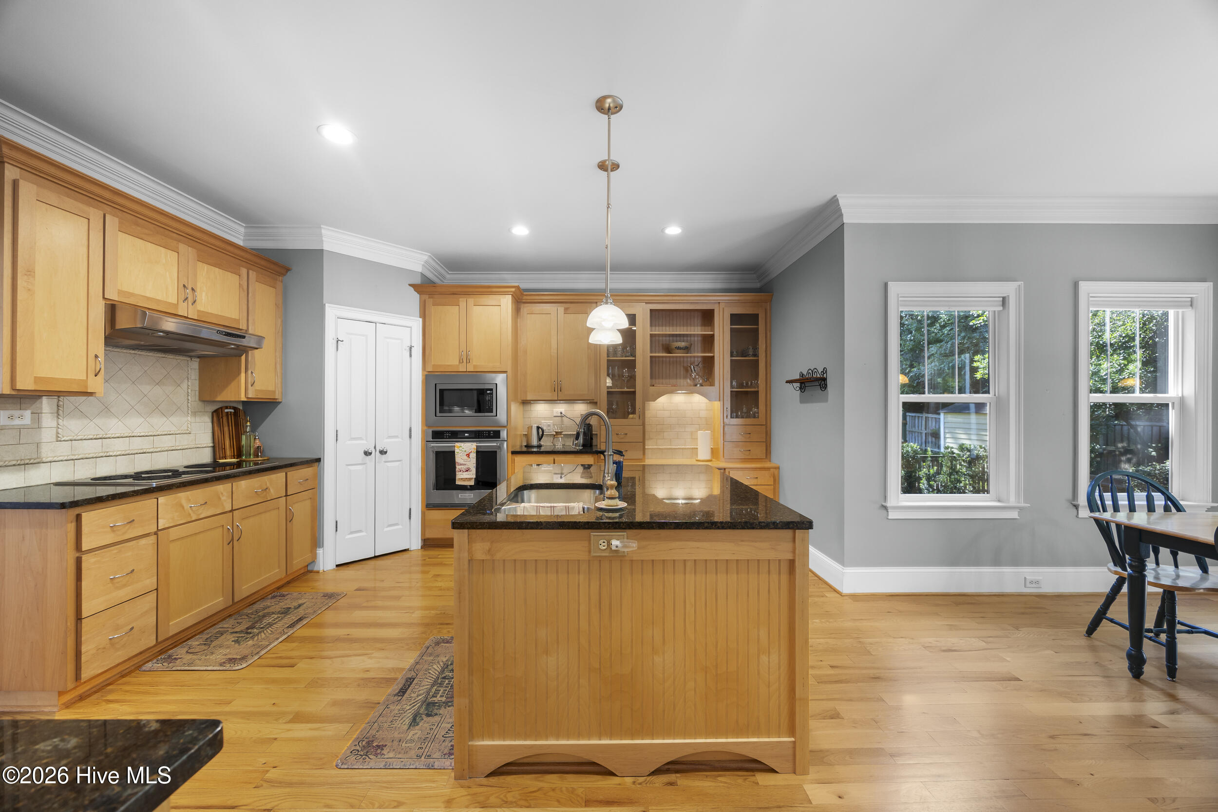 8762 Ramsbury Way Property Photo 11