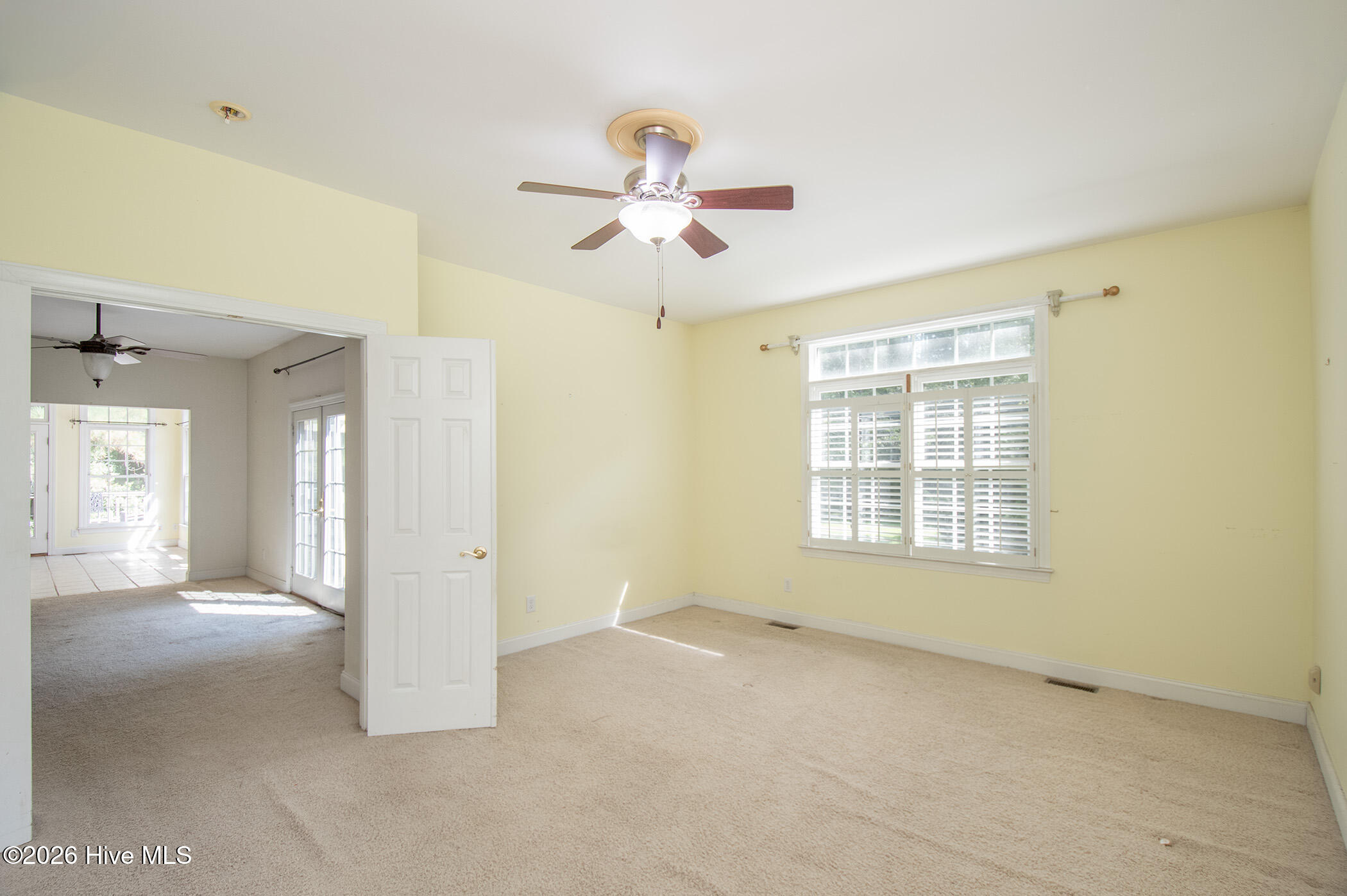 305 Augusta Court Property Photo 26