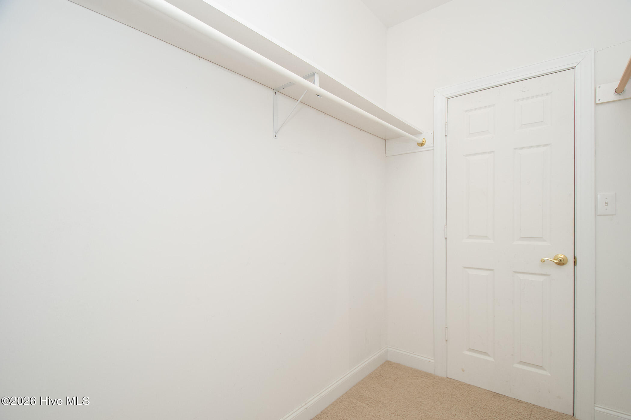 305 Augusta Court Property Photo 31