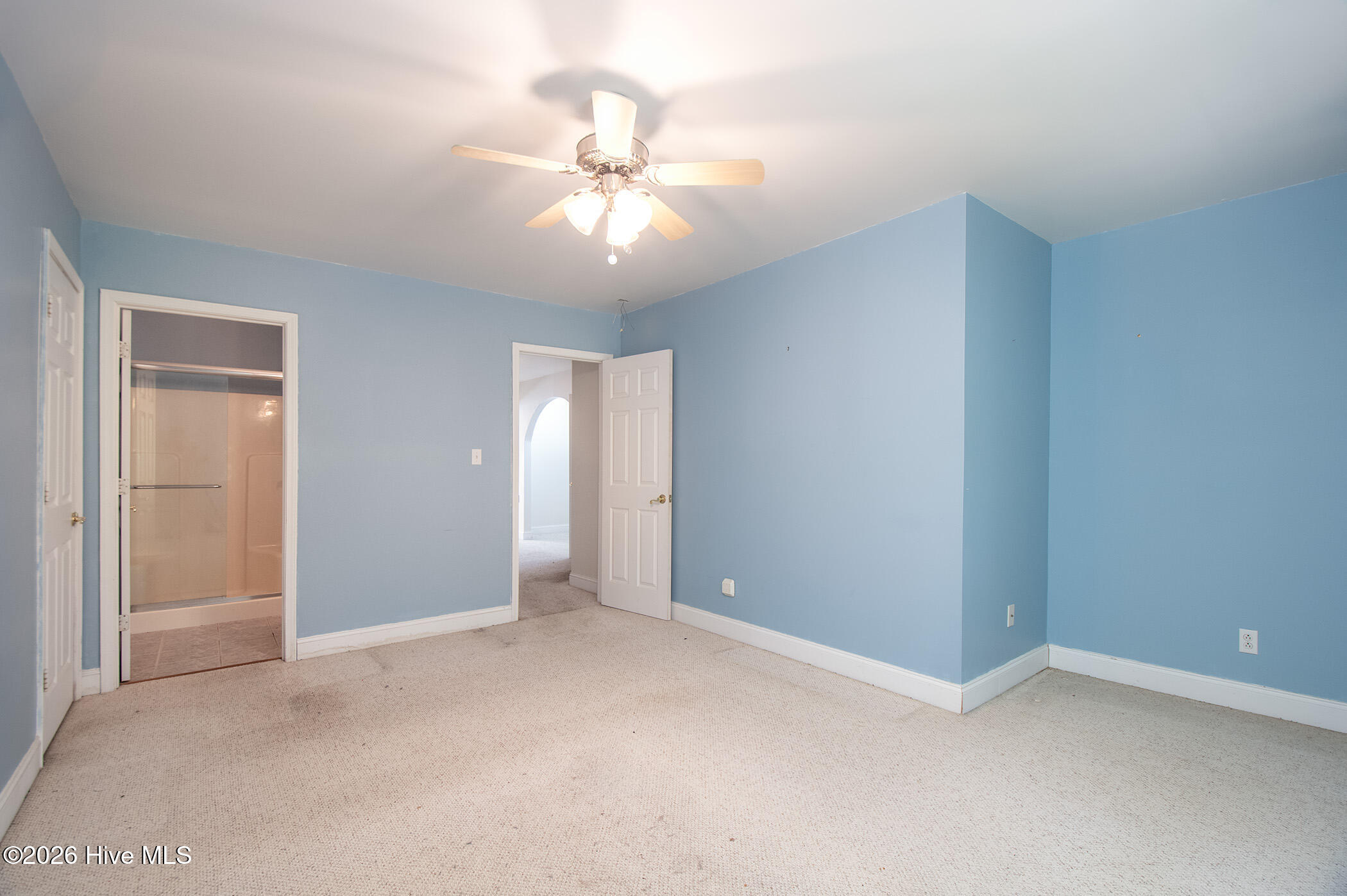 305 Augusta Court Property Photo 37
