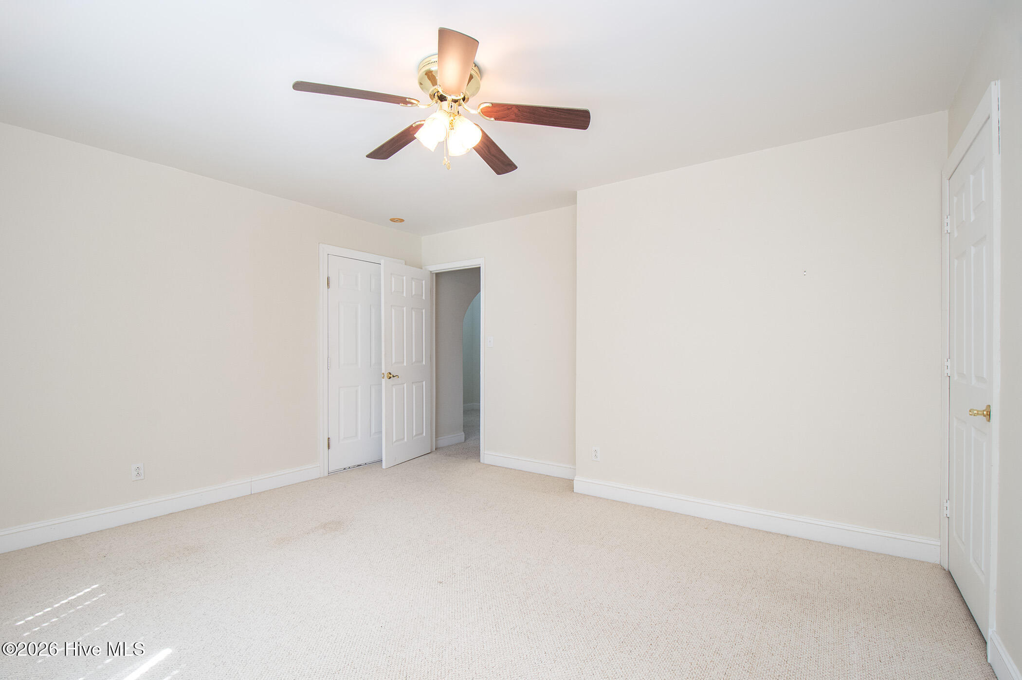 305 Augusta Court Property Photo 44