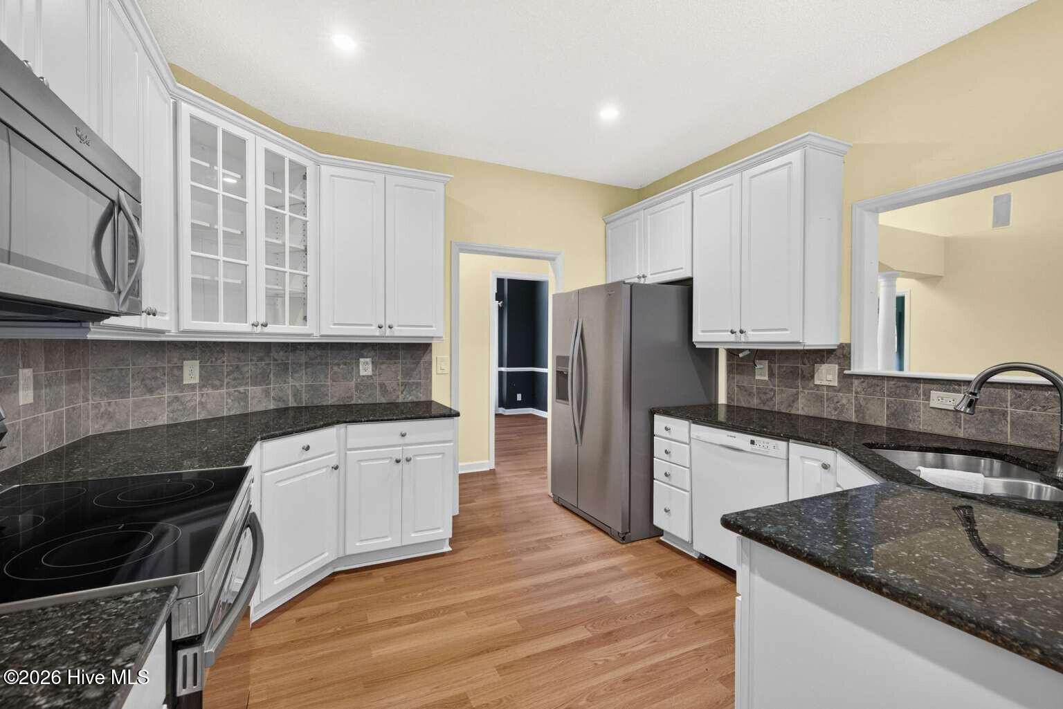 200 Snug Harbour Drive Property Photo 12
